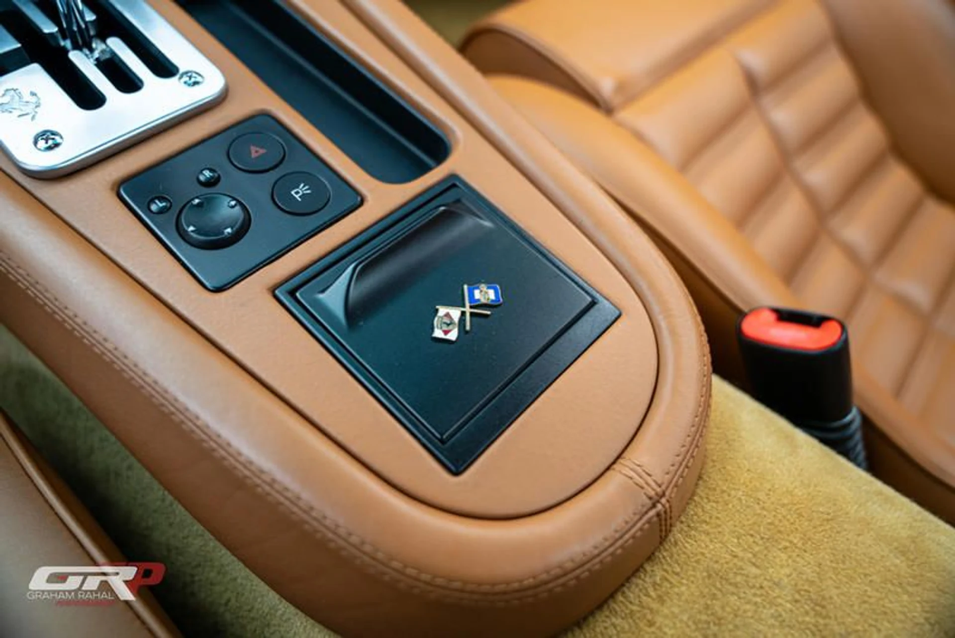 mph035_4166110871_01_EDE_9_C2_6_EA_1_49_FE_A257_F31_B0_AD_34725_4b32044134