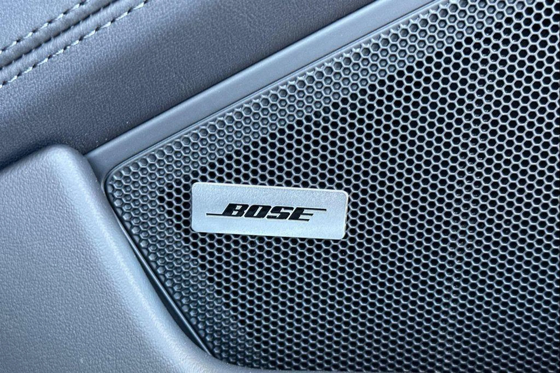 mph035_4167221518_R1_Aac_U097z_S_Zf_F_Puww92e_R4_Fr_JQ_1070186e42