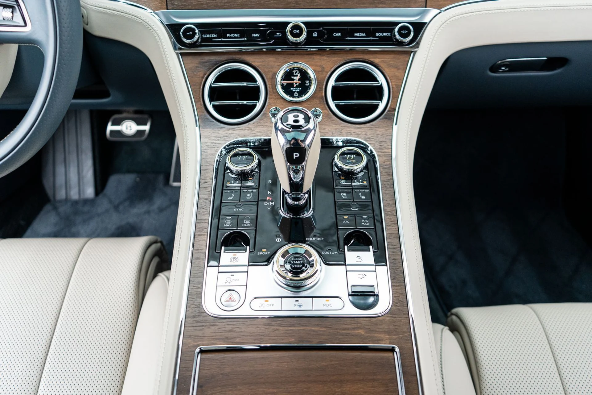 mph035_417266903_8c331fe7_821a_470c_aeff_2a092ec07eeb_4dcc9f0c49