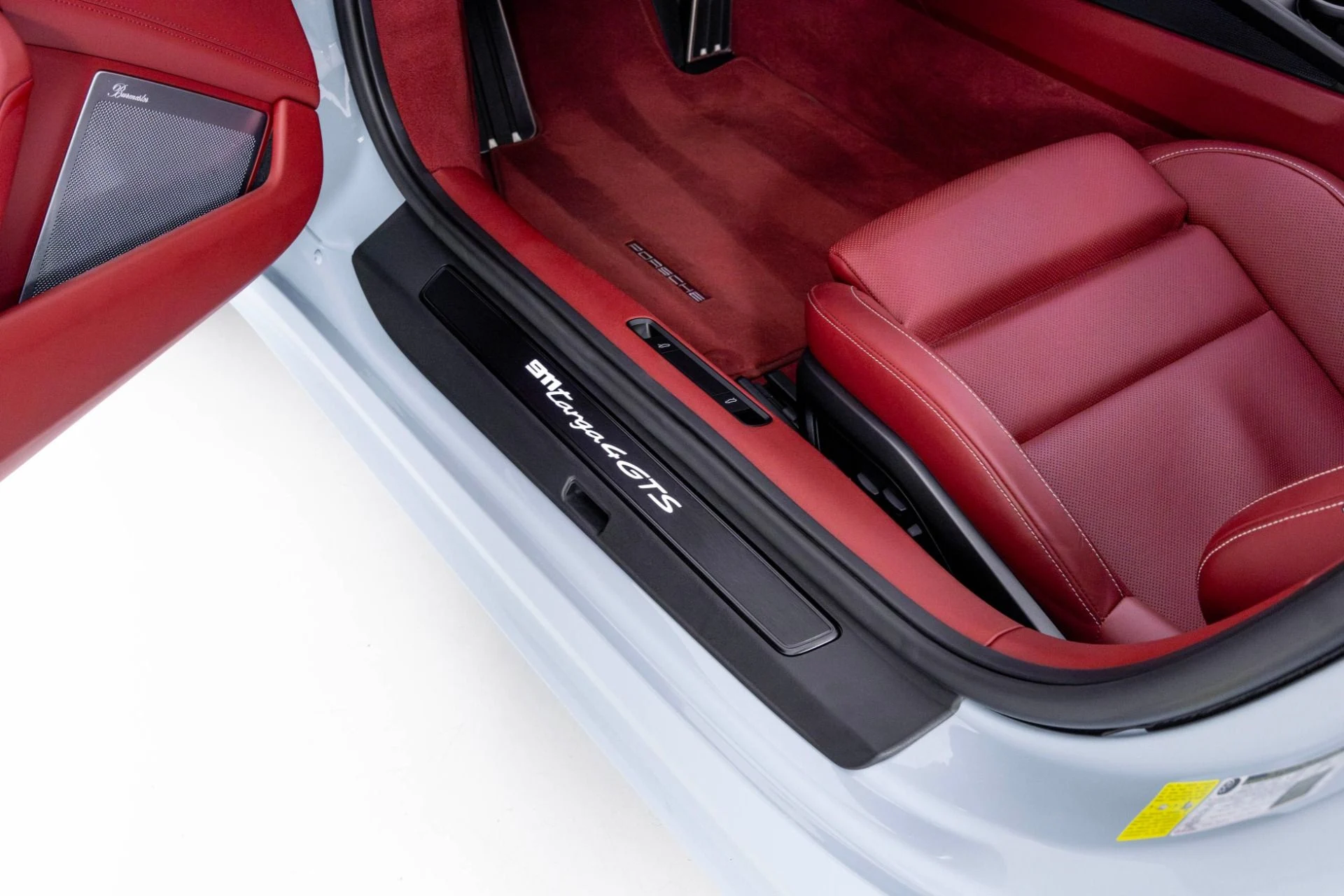 mph035_4186930370_Used_2023_Porsche_911_Targa_4_GTS_1762298442_02f077cb7e