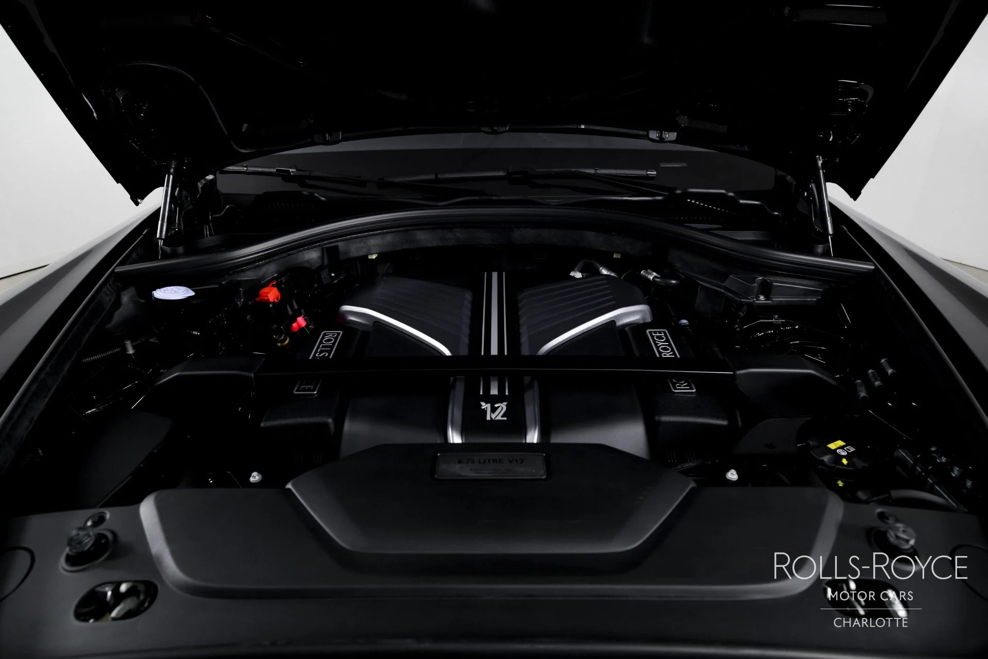 mph035_41880535_Used_2023_Rolls_Royce_Black_Badge_Cullinan_1767375090_405e44c5d0