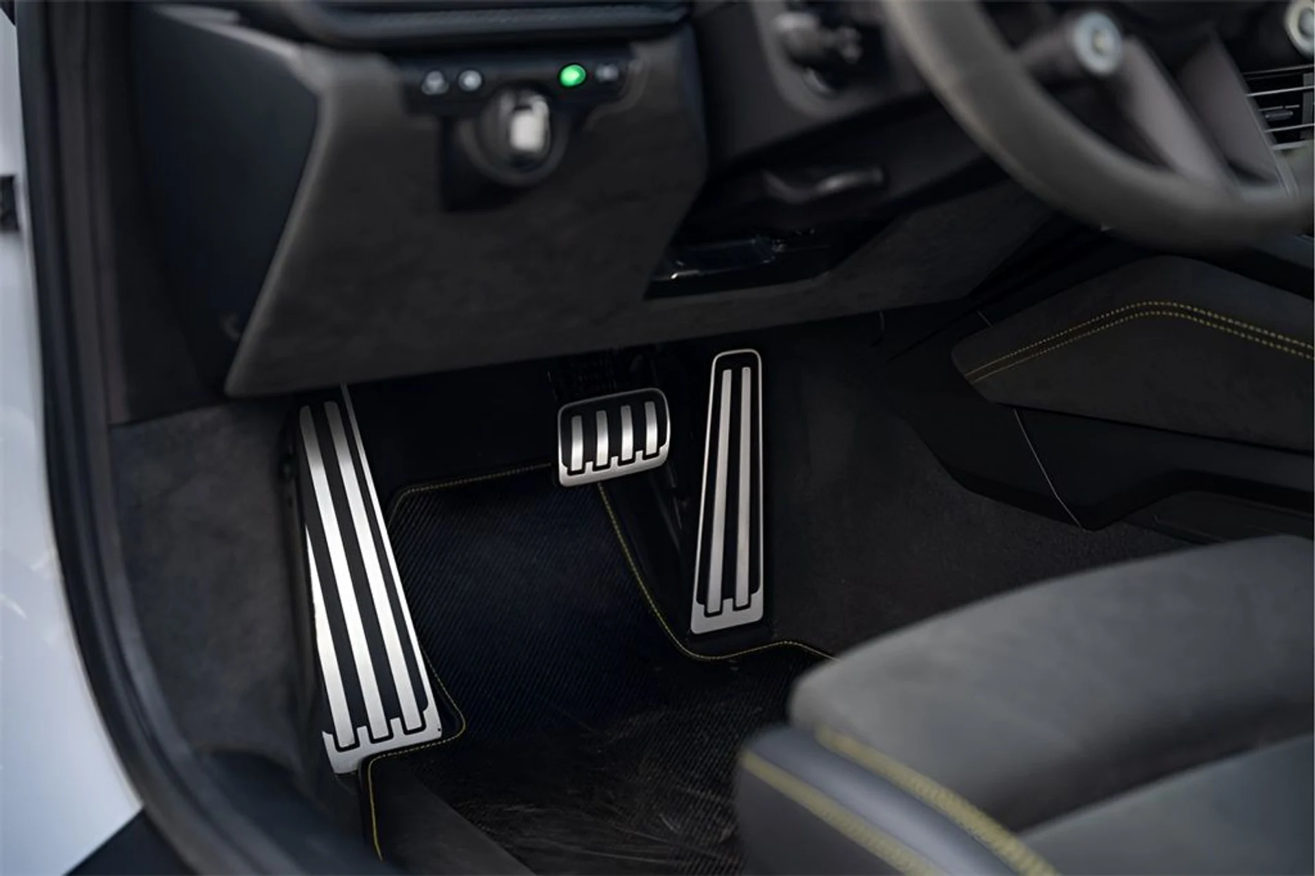 mph035_4189200702_image_37_22381a012d