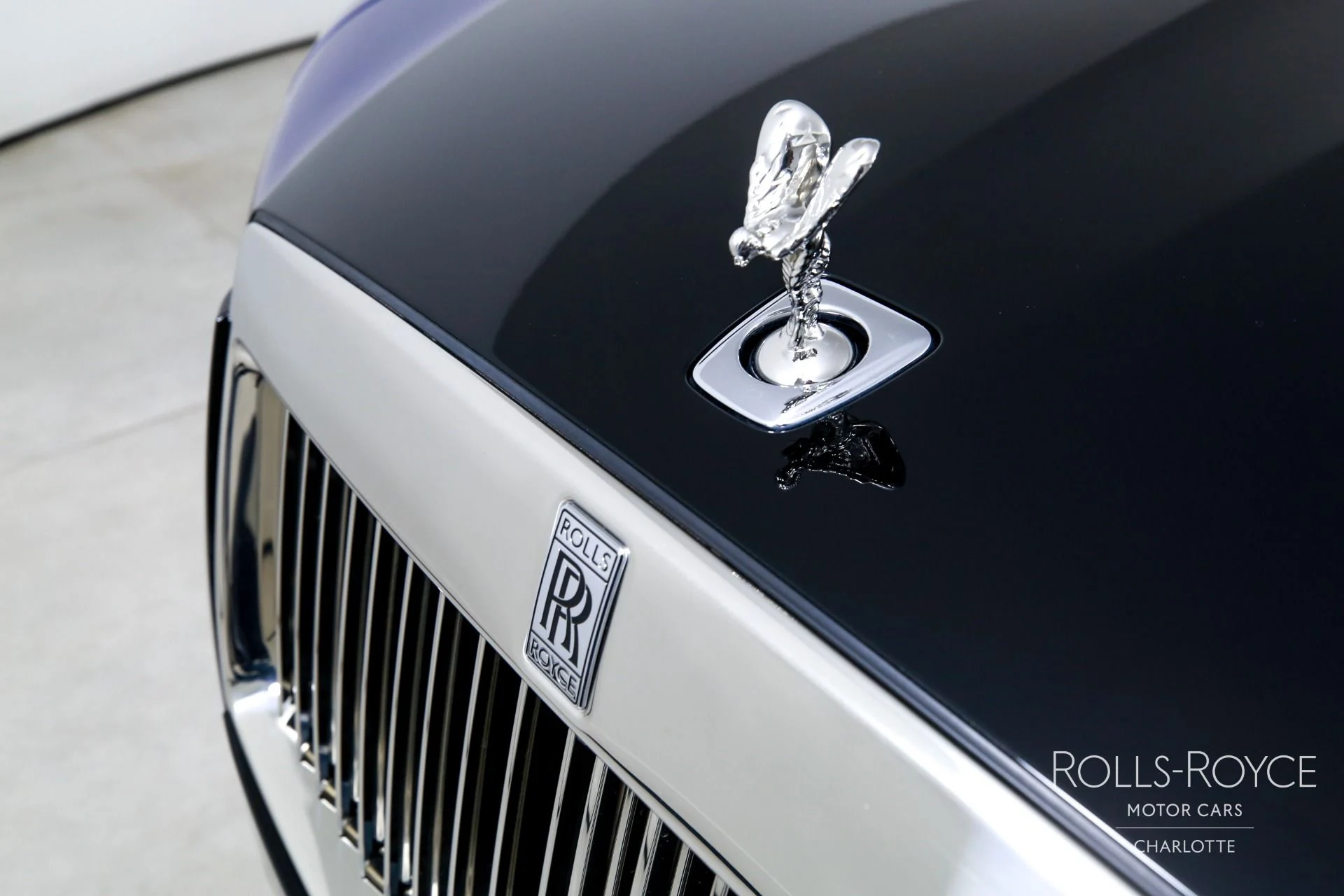 mph035_4198037359_Used_2022_Rolls_Royce_Ghost_1751579647_3ab9d365d4