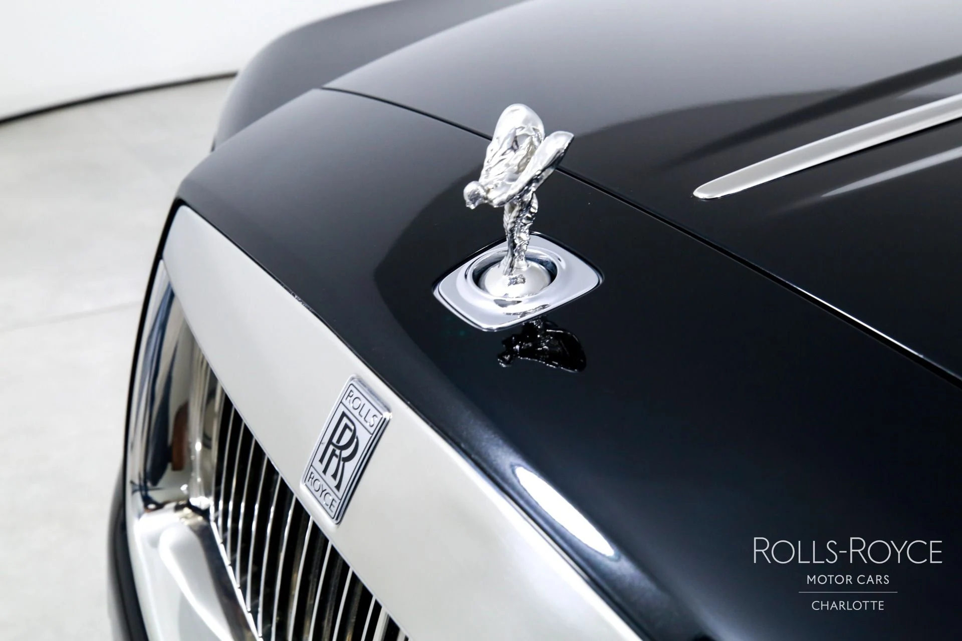 mph035_4236507838_Used_2017_Rolls_Royce_Dawn_1781216558_1c7141e941