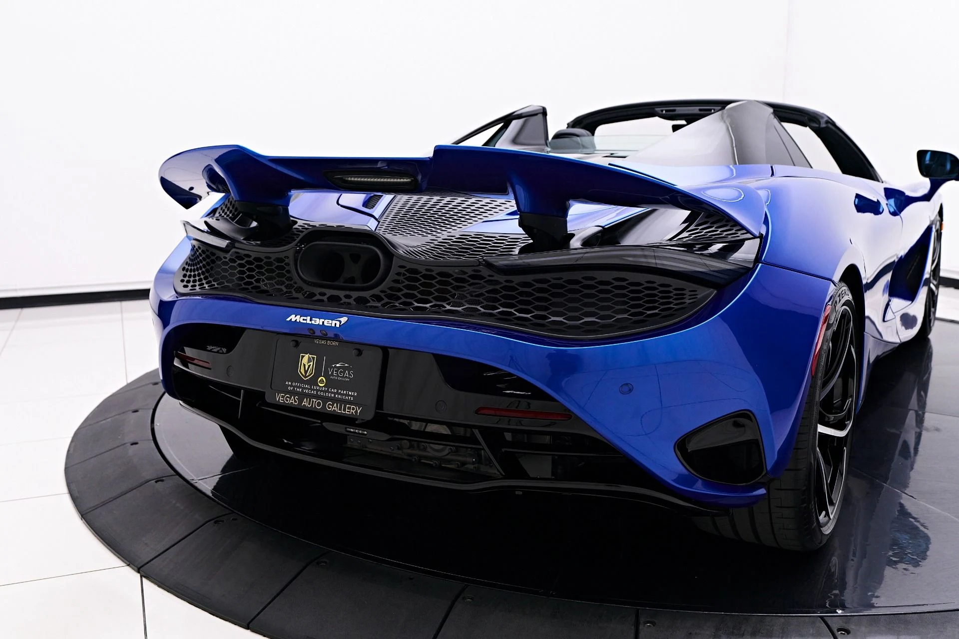 mph035_4238000028_Used_2024_Mc_Laren_750_S_1750817086_bd3a740341