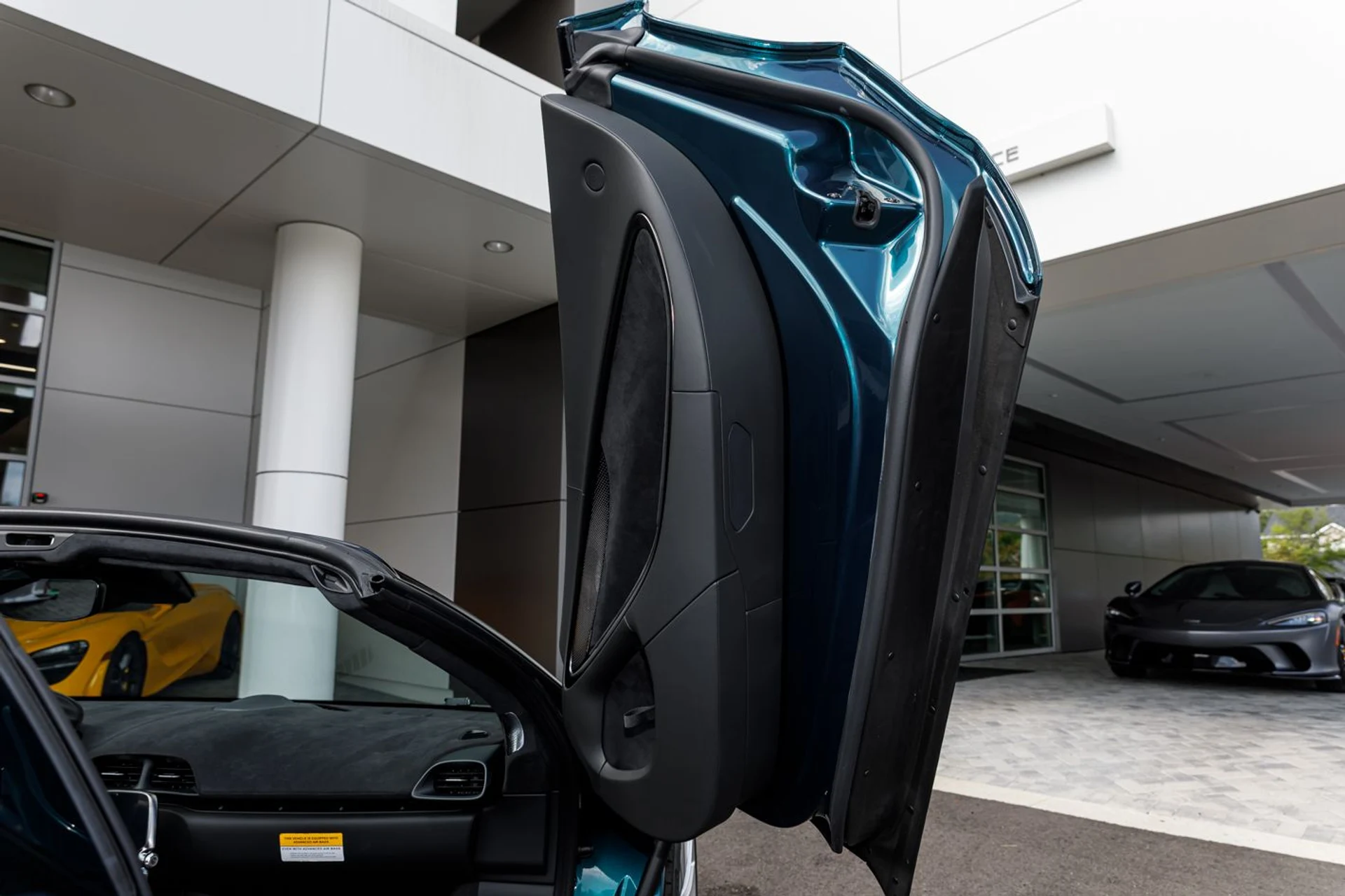 mph035_4241706298_587_p36_l_065aae2ab2