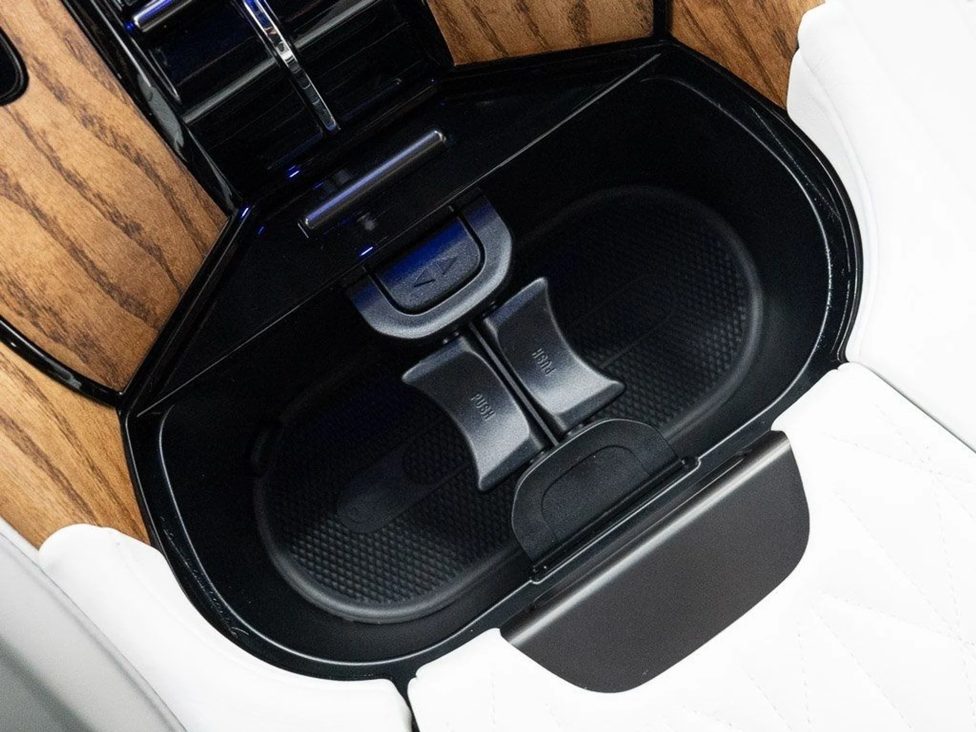 mph035_4244153174_e1bdba4d150de029fc97b7064d6317b7_7a1c475b66