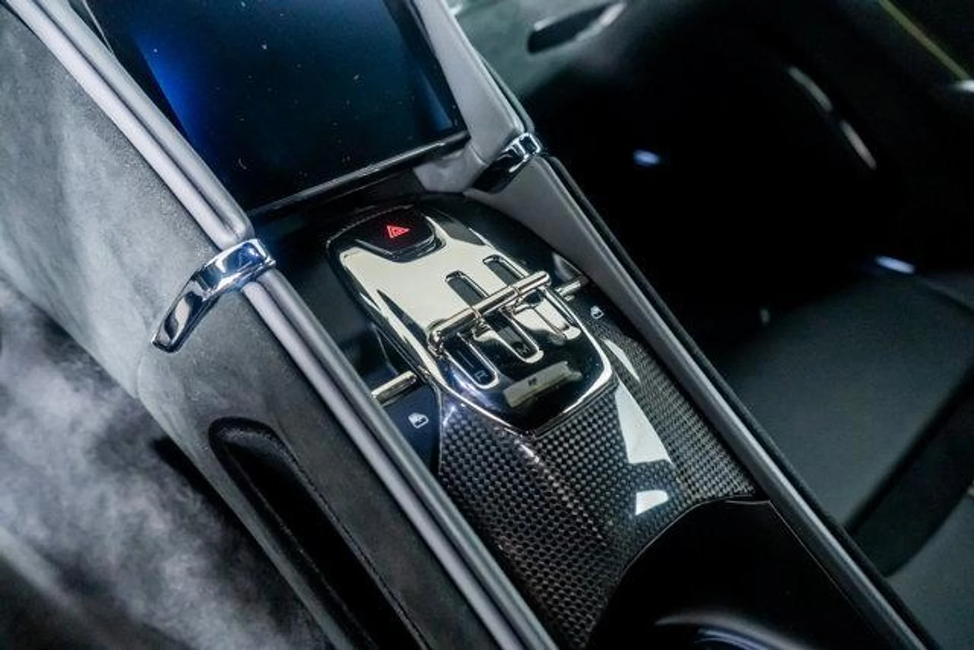 mph035_424999780_K_Ara_Zns_A_Goeq_Cpl5_ZHW_Rd8_WD_k_838795581e