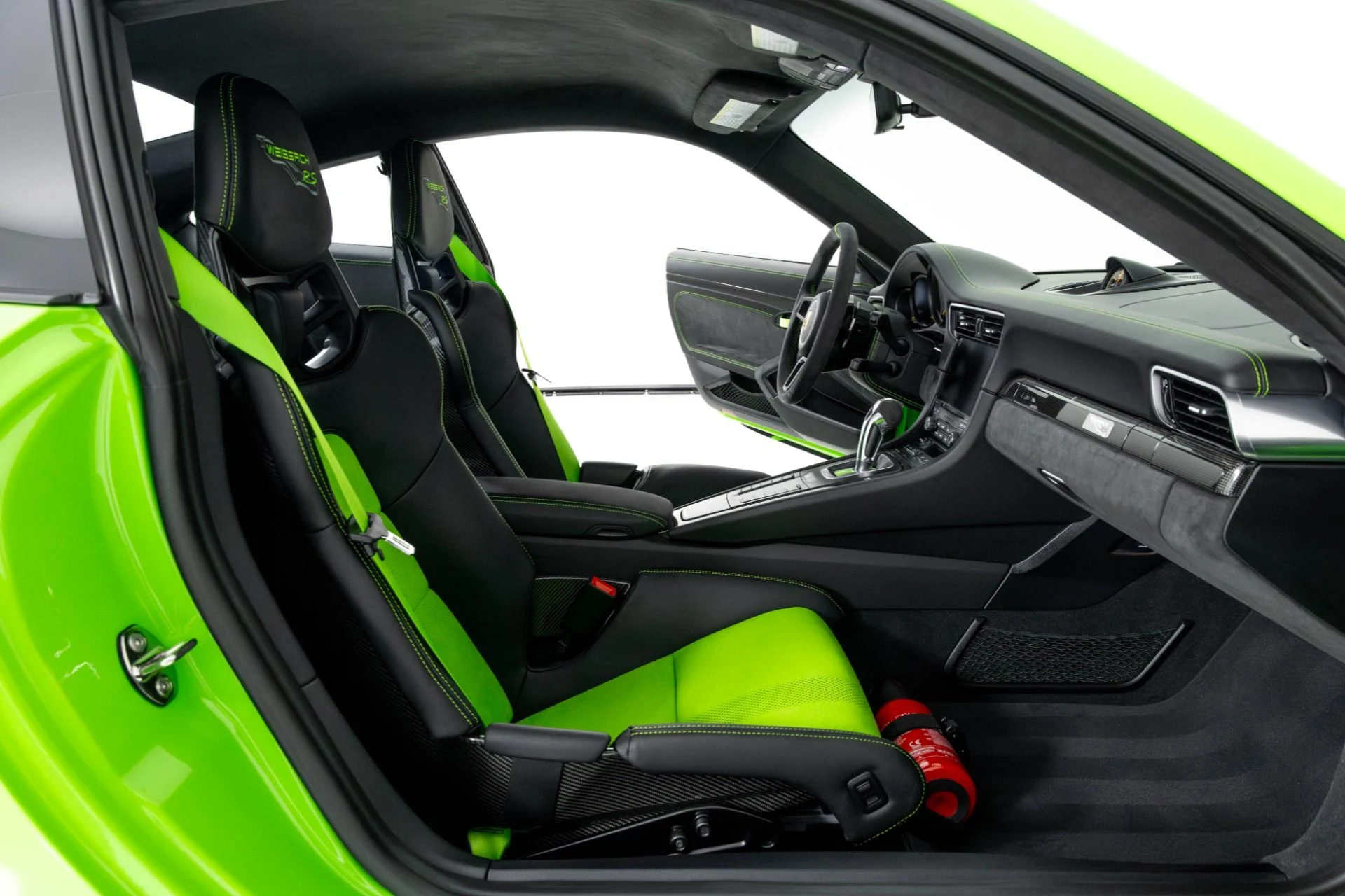 mph035_4250631609_Used_2019_Porsche_911_GT_3_RS_1763595285_bae1d288fb