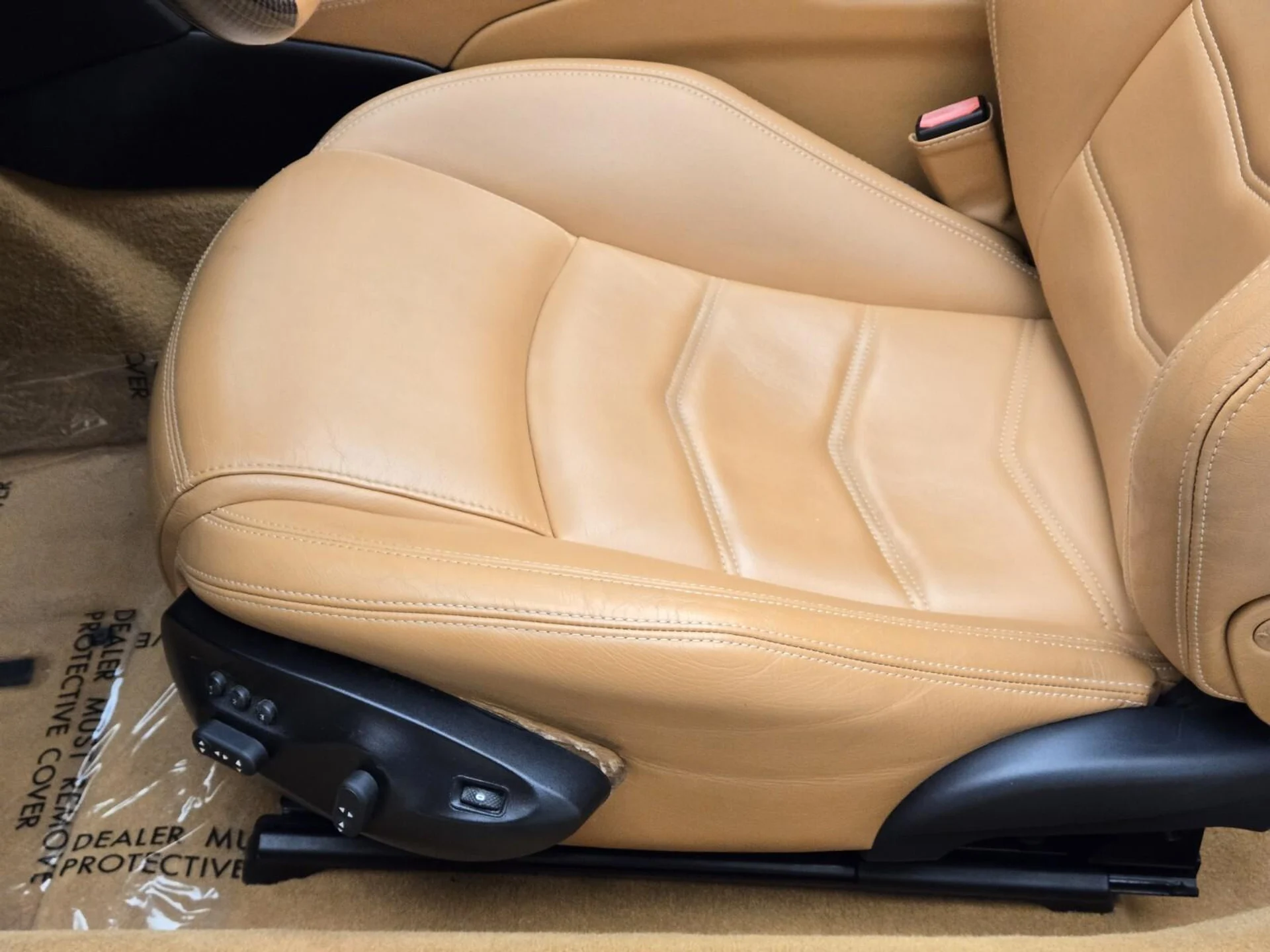 mph035_4250648239_Used_2018_Maserati_Gran_Turismo_Sport_1759820268_2c7f99c507