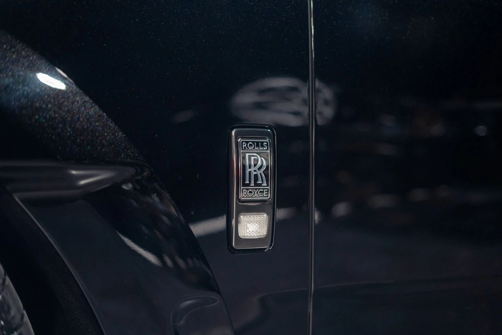 mph035_4256046598_Used_2022_Rolls_Royce_Black_Badge_Cullinan_500_K_MSRP_Urban_Widebody_Body_1783997943_38dc32567f