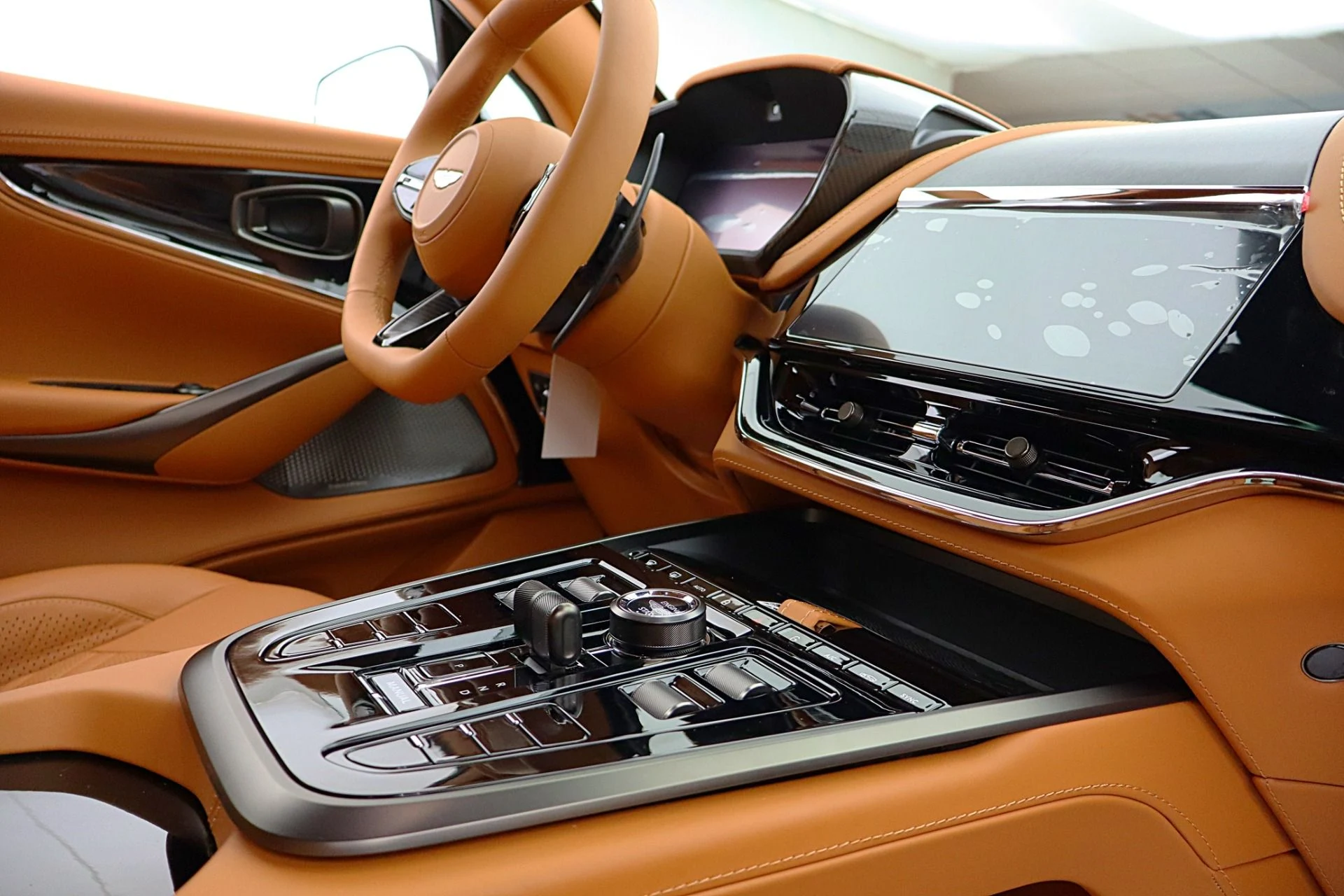 mph035_4267567804_New_2026_Aston_Martin_DBX_S_caac2fd34e