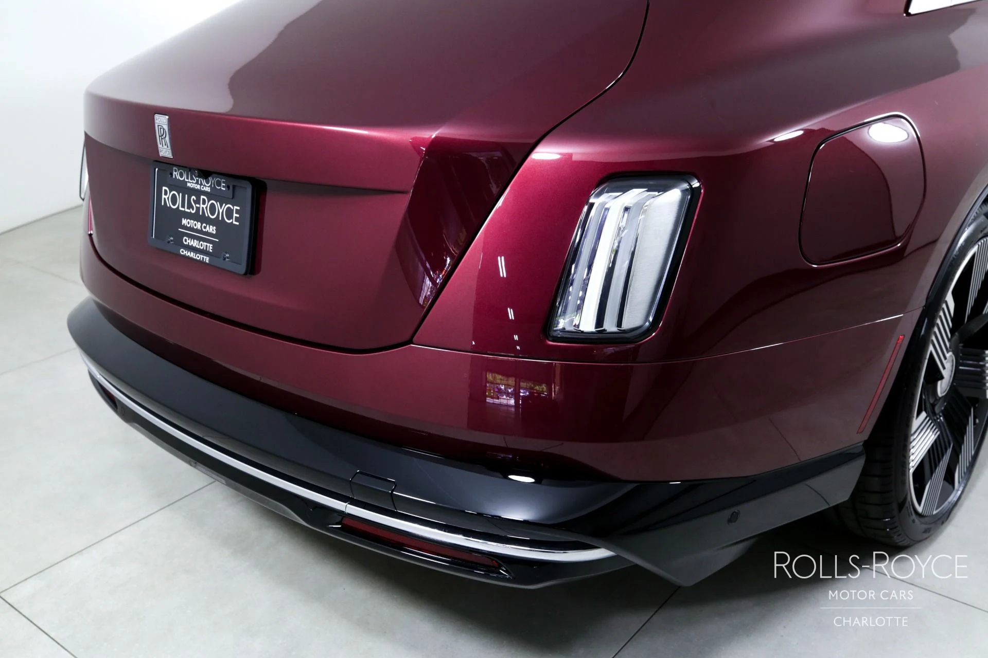 mph035_4270273334_Used_2024_Rolls_Royce_Spectre_1744735105_9e7cfa8028