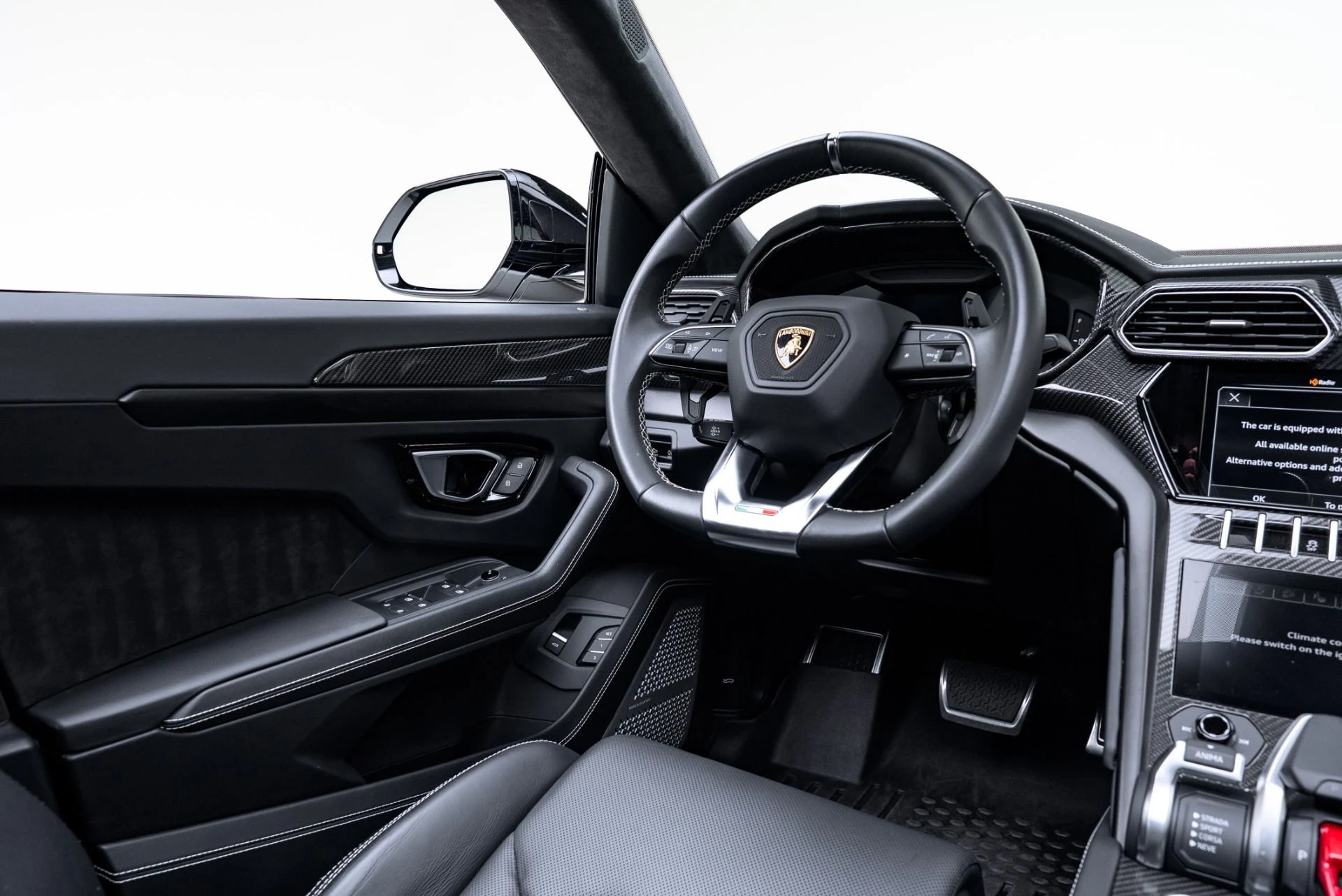 mph035_4273315742_Used_2023_Lamborghini_Urus_S_1776203744_27704e0371