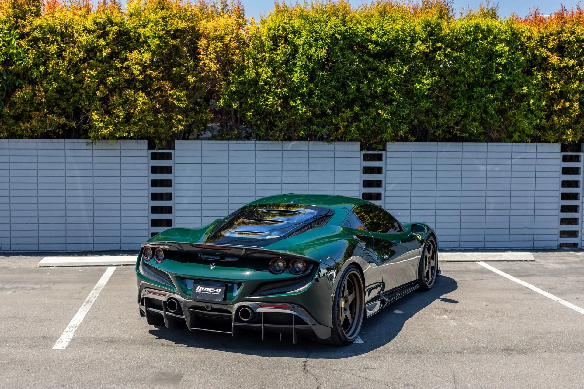 mph035_4274490264_Used_2022_Ferrari_F8_Tributo_1744415621_a8b7bf9b2e