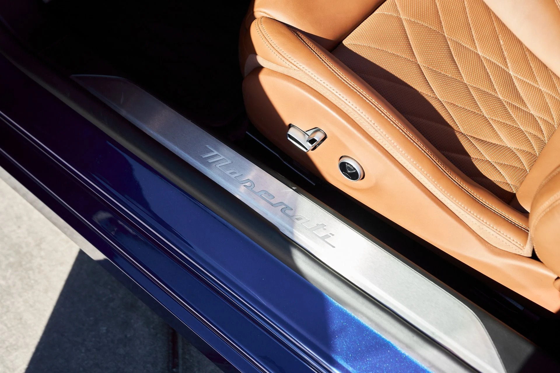 mph035_4275438613_Used_2024_Maserati_Gran_Turismo_Modena_1764124073_530f778a57