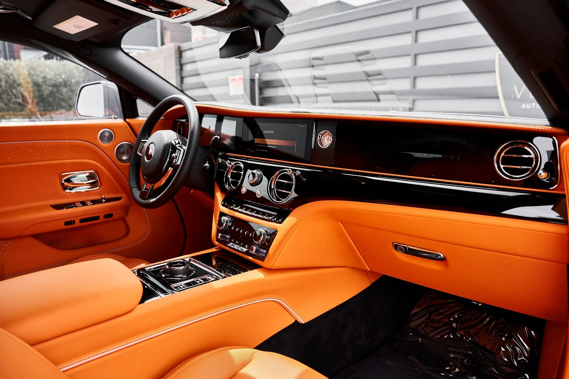 mph035_4280619025_Used_2025_Rolls_Royce_Spectre_Base_1775928271_20844de874