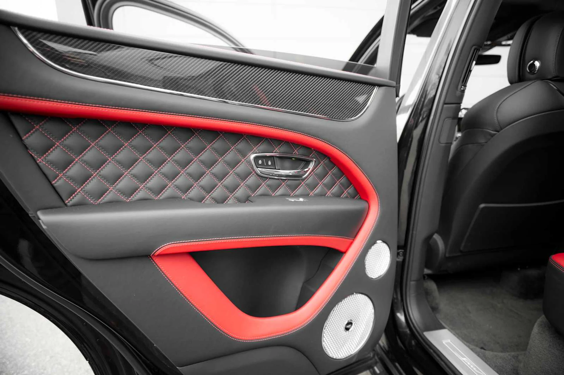 mph035_4287386145_f6c454bcd89ddafb6463137e7e310d29x_ef0a59aaee