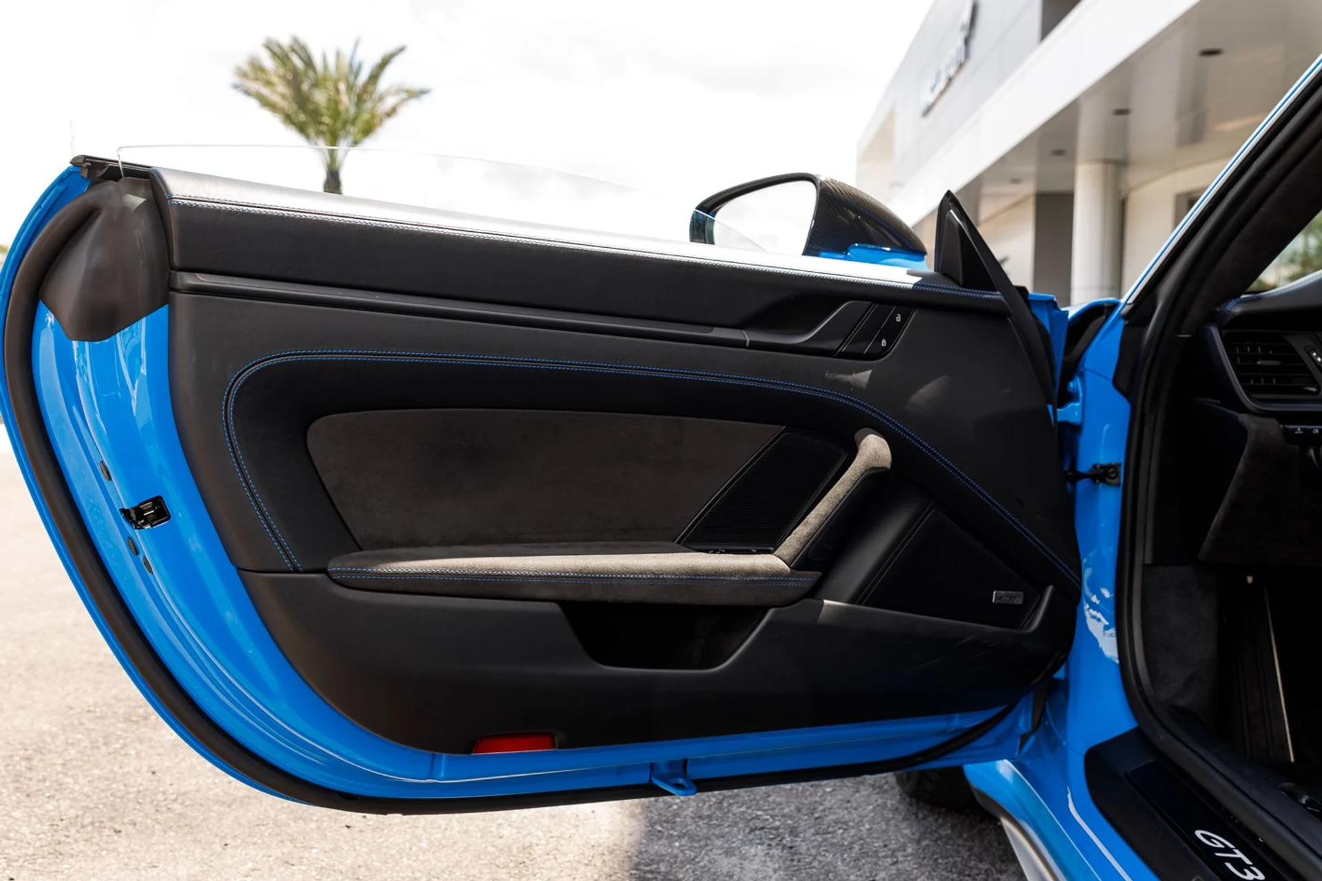 mph035_442072662_595_p36_l_a7feff6c2d