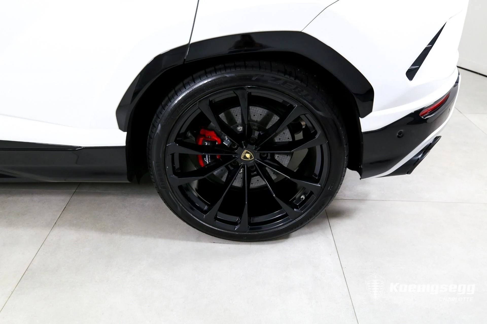 mph035_444829113_Used_2019_Lamborghini_Urus_1760976119_cea05ad7c2