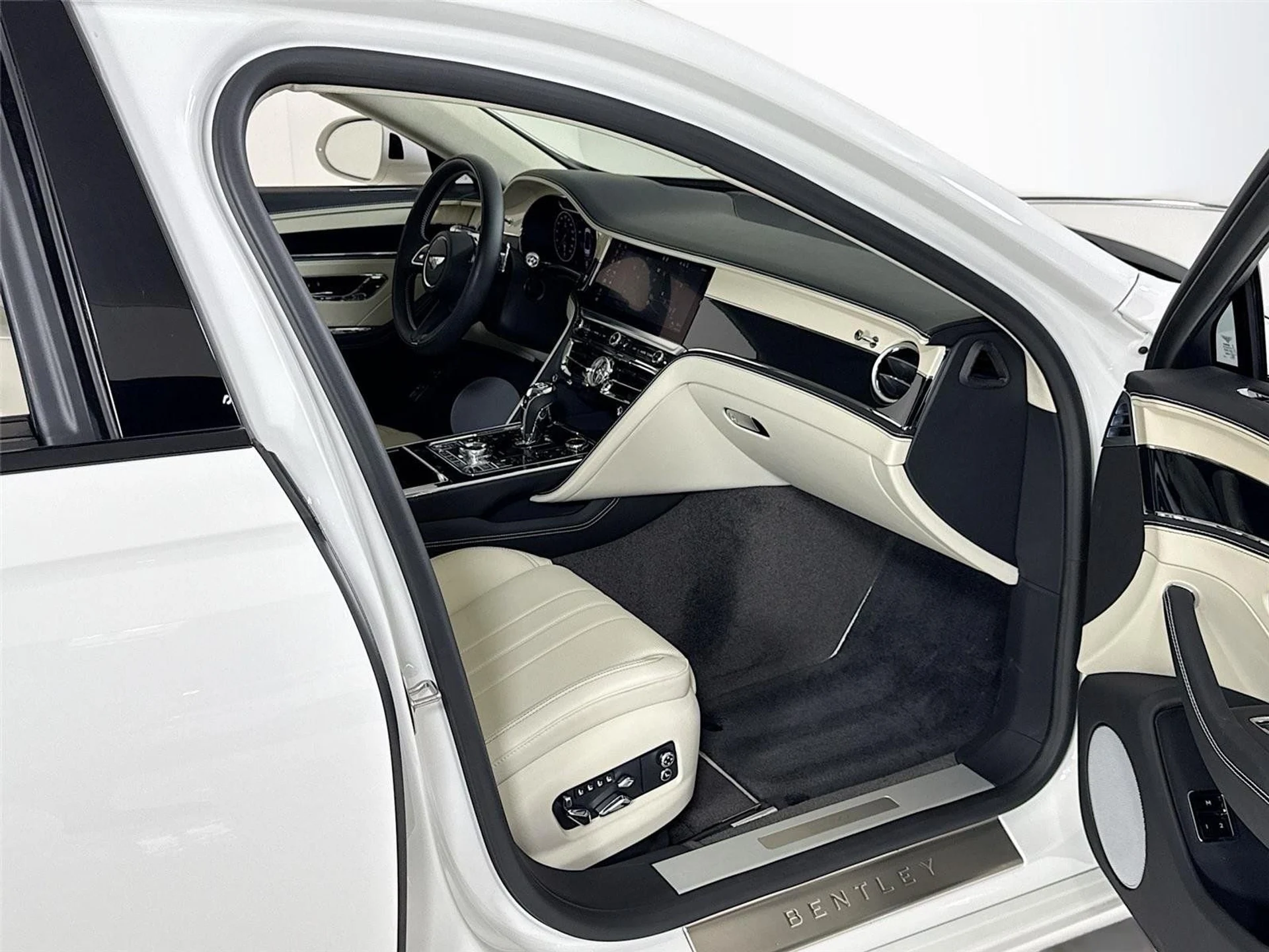 mph035_46228662_4e865725d015fbb56b2650dcd9b4e2b4_674dbb360a