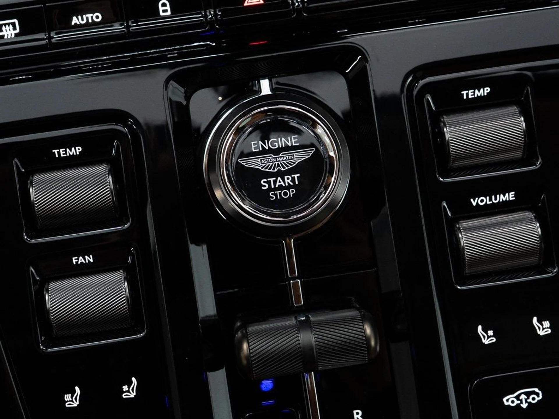 mph035_463823388_e854f16070b60c6320994bb77ee56582_cb5941ca84