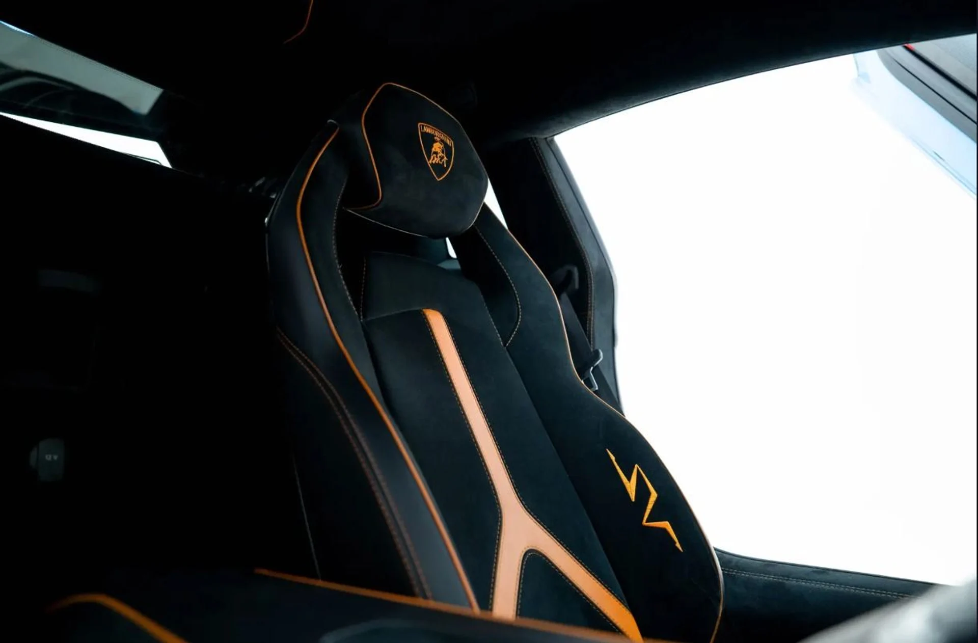 mph035_467962073_Used_2017_Lamborghini_Aventador_SV_1786551969_43e30e866d