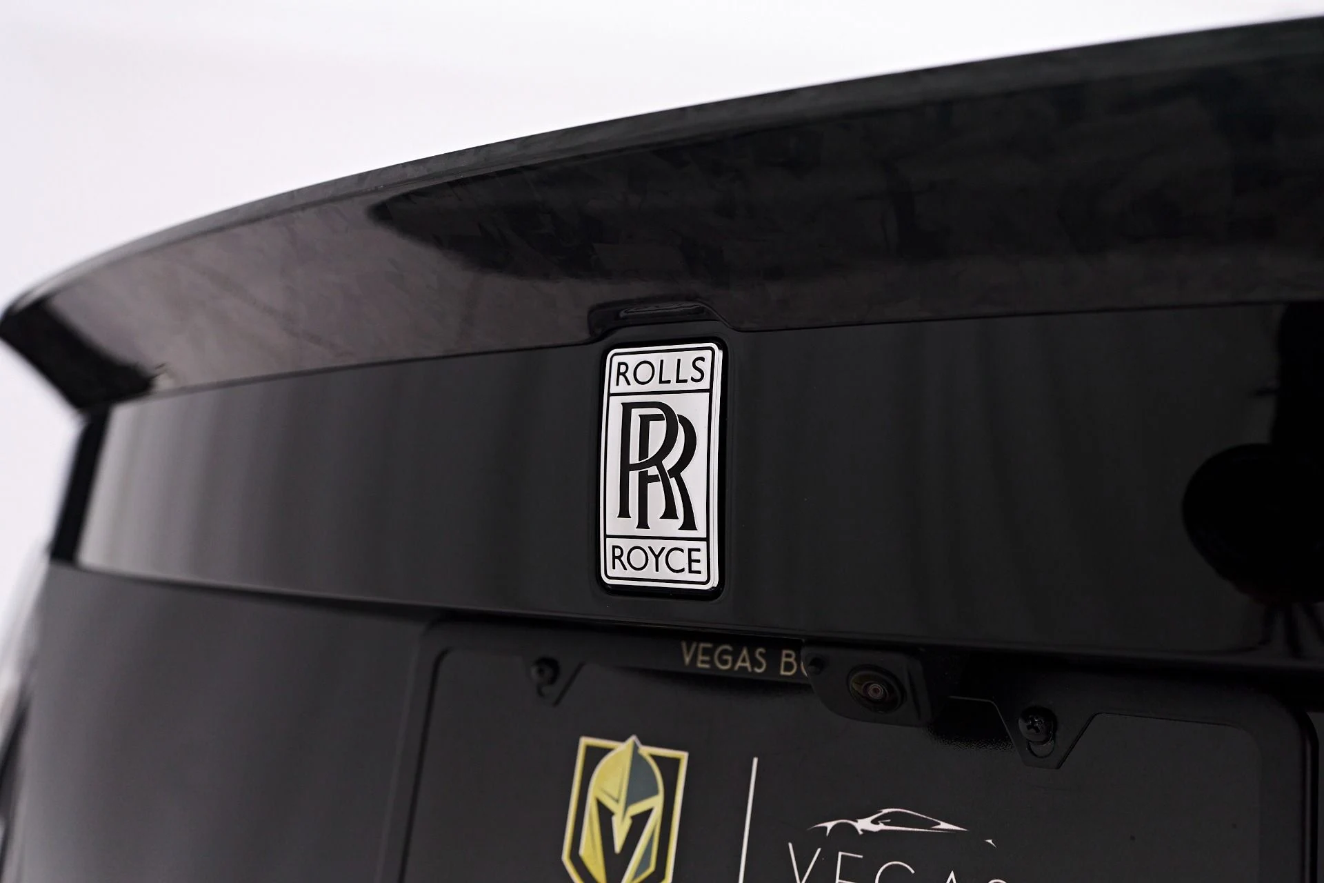 mph035_476385206_Used_2025_Rolls_Royce_Spectre_Mansory_1756243802_d1d50c0762
