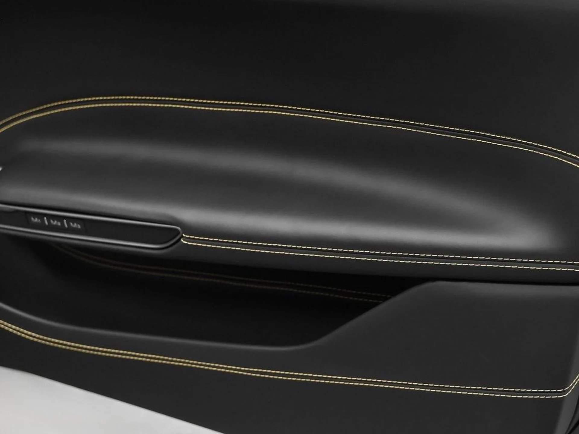 mph035_482474885_36_509d22a075