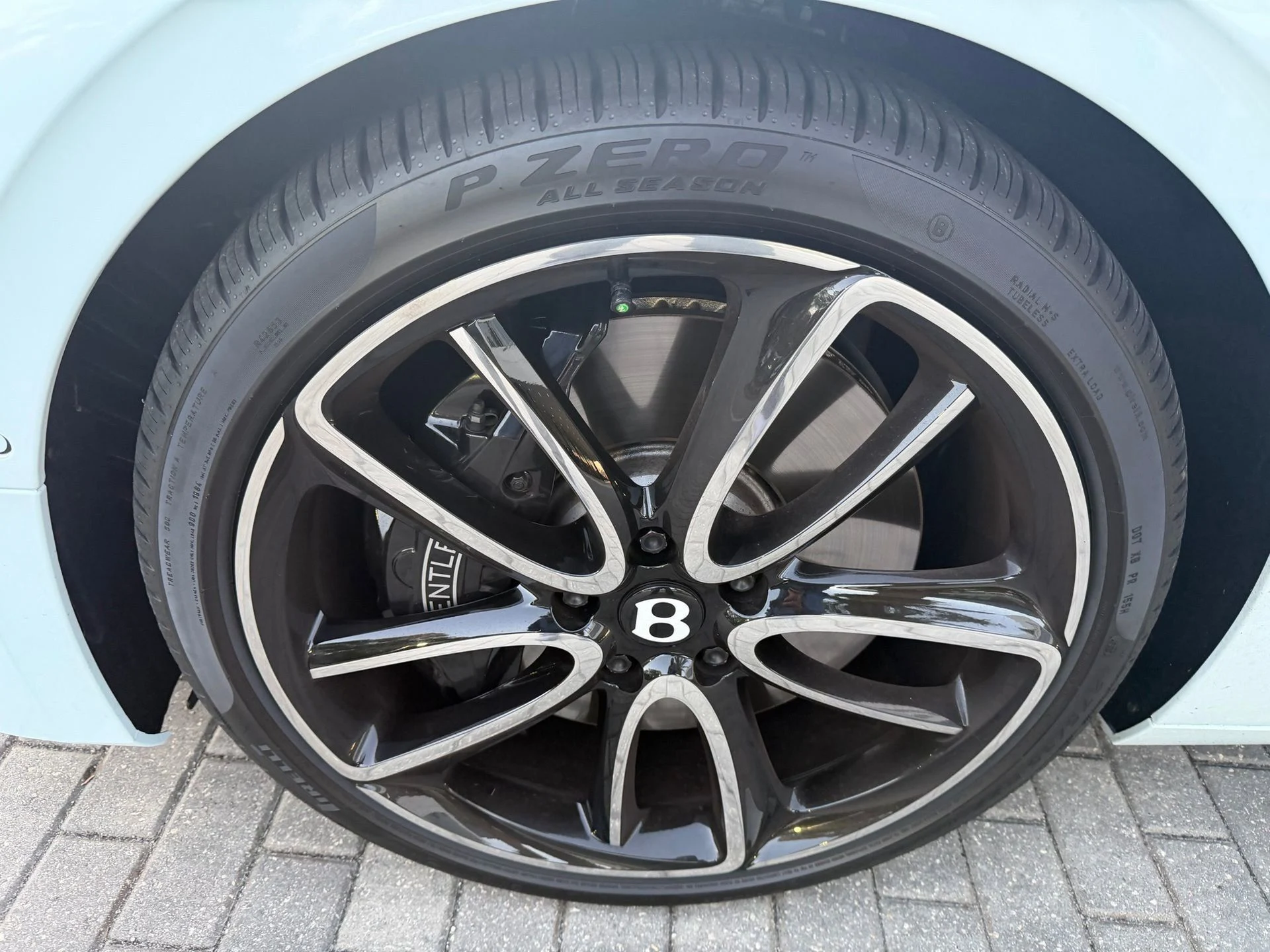 mph035_485965131_356486e0ed434c2d8bd1f6c71906754b_4446dab940