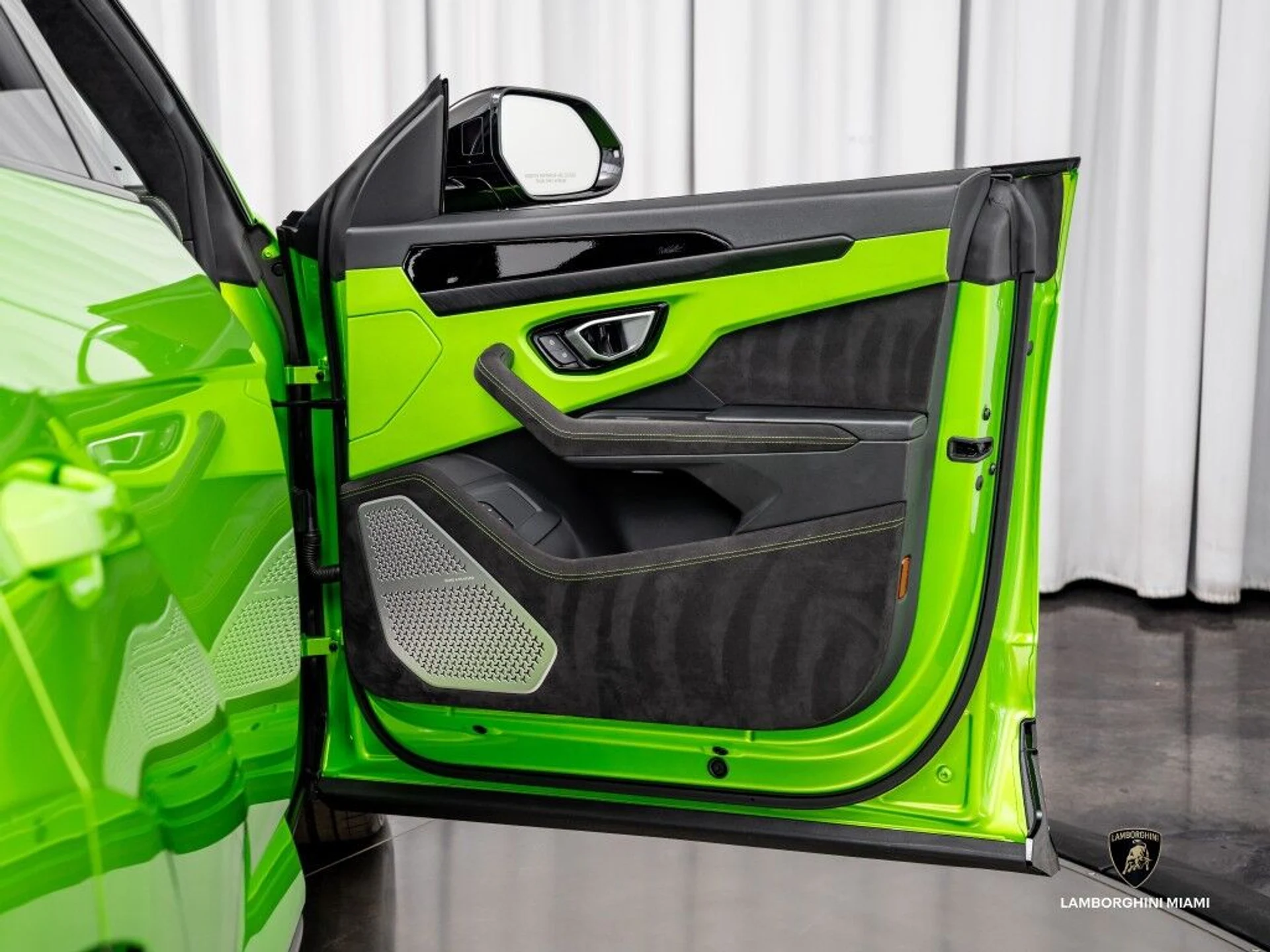 mph035_493324464_324d379fe1f1101d6318824213199379_9d349a3eaa