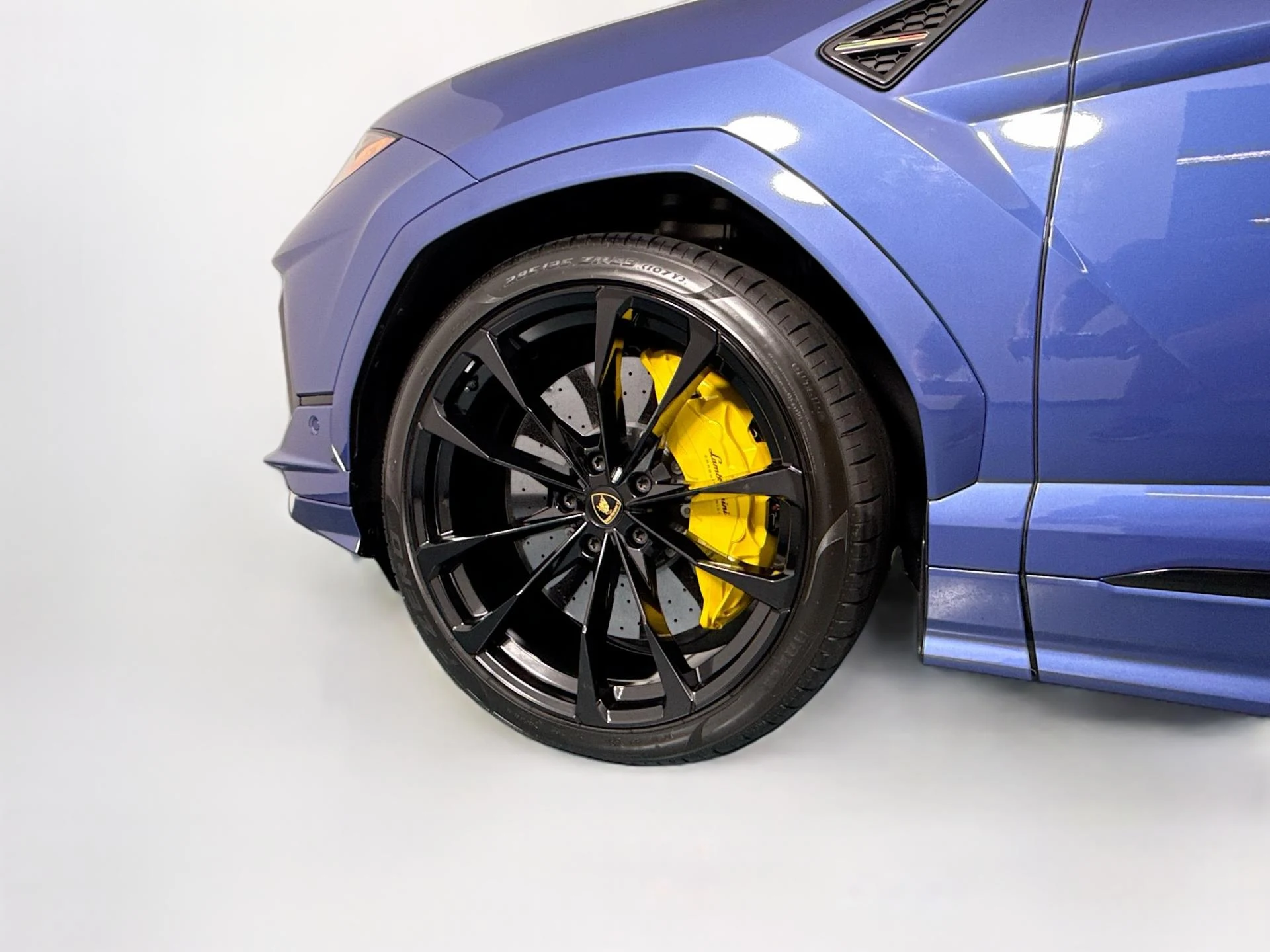 mph035_503471323_Used_2024_Lamborghini_Urus_S_1784150925_f45d528c1d