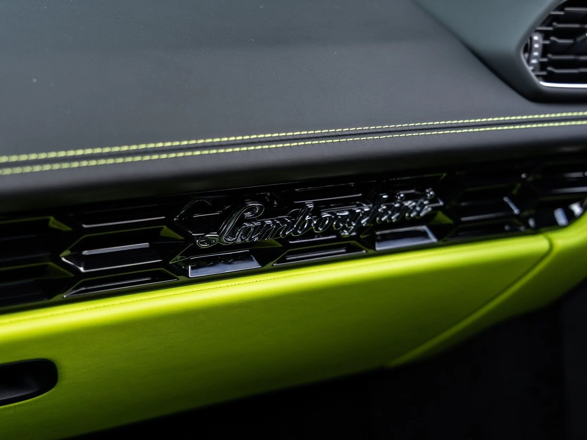 mph035_512033064_36_0ab5581c9a