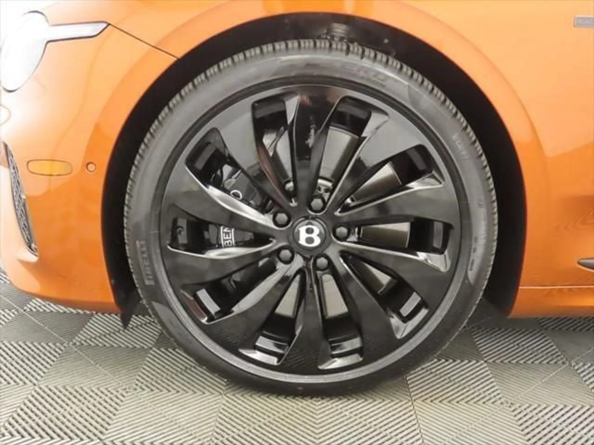 mph035_514071856_used_2025_bentley_continental_gtblackeditionconvertible_8119_23029542_36_640_c65b73f1dd