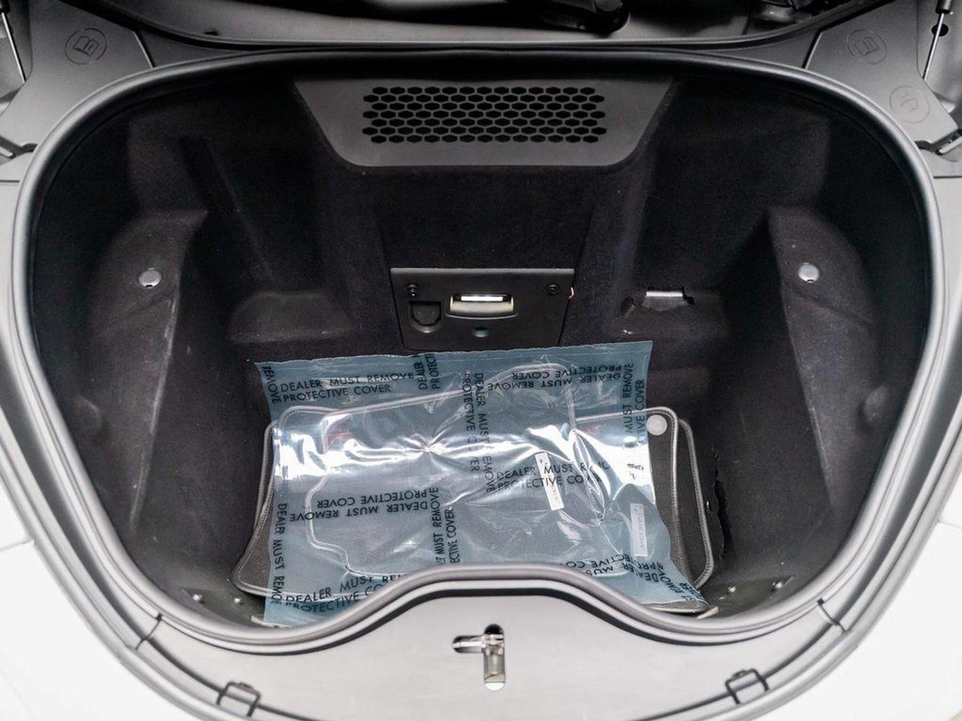 mph035_518176678_m5_Gzio_R_Fw_NB_5q1u9_Ago_F89_S3_BQY_7a63780a77