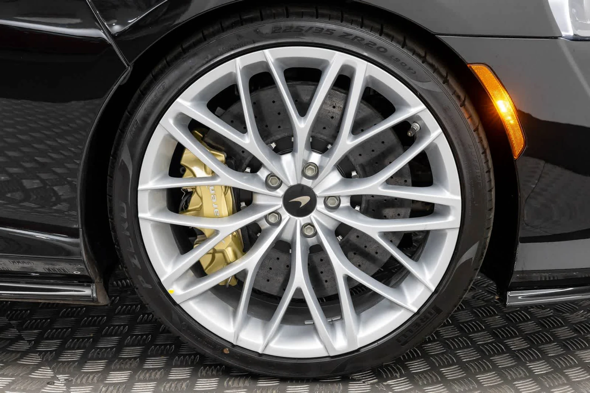 mph035_519869027_36_2e197cc4c3