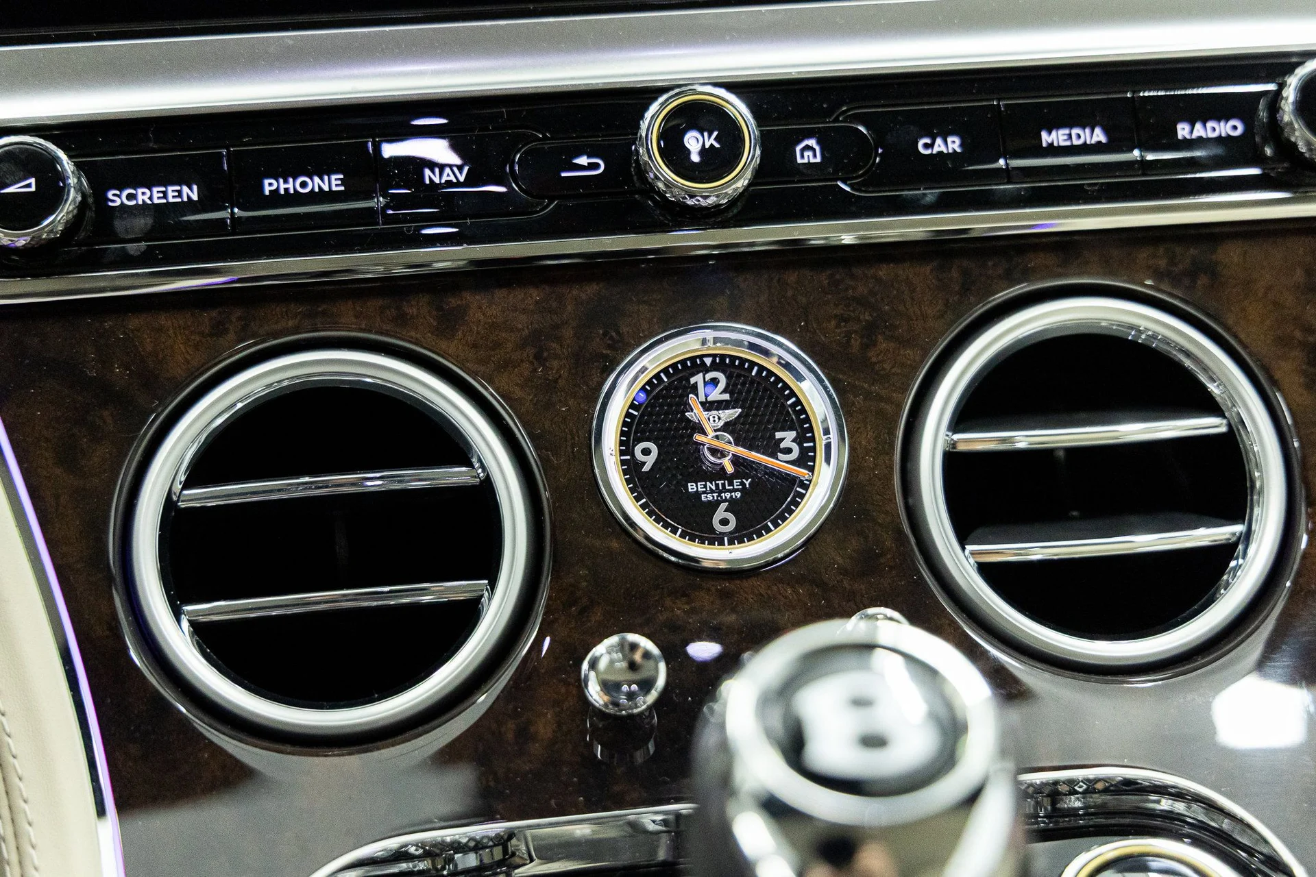 mph035_54638184_25bd56adc733ecbcf8a411dfe7c414f1x_6355c01652