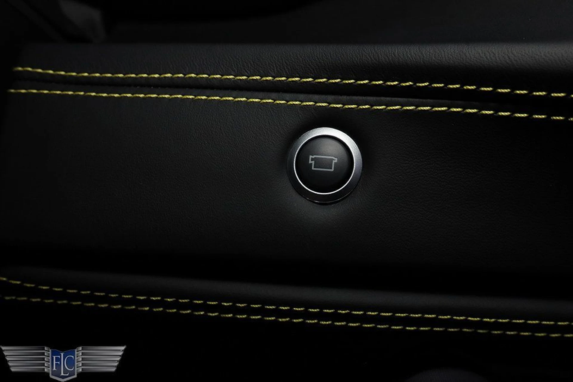 mph035_553456608_used_2019_ferrari_488_spider_convertible_6305_22989830_36_1024_f74ca3ac8a