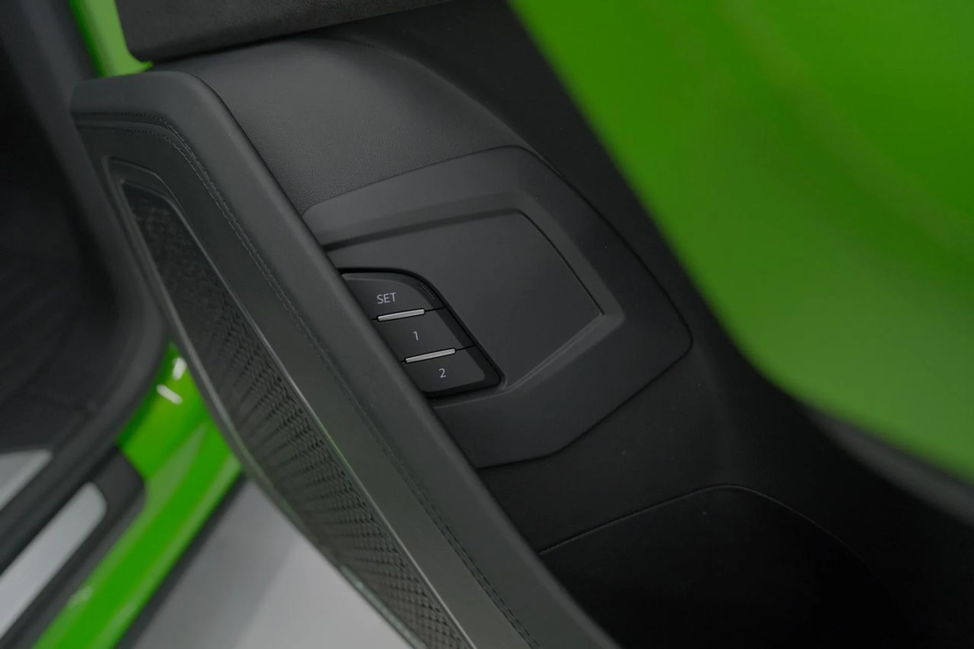 mph035_559576141_568dd3c3d63590d5a80977331df1c28b_8c4c2c96ce