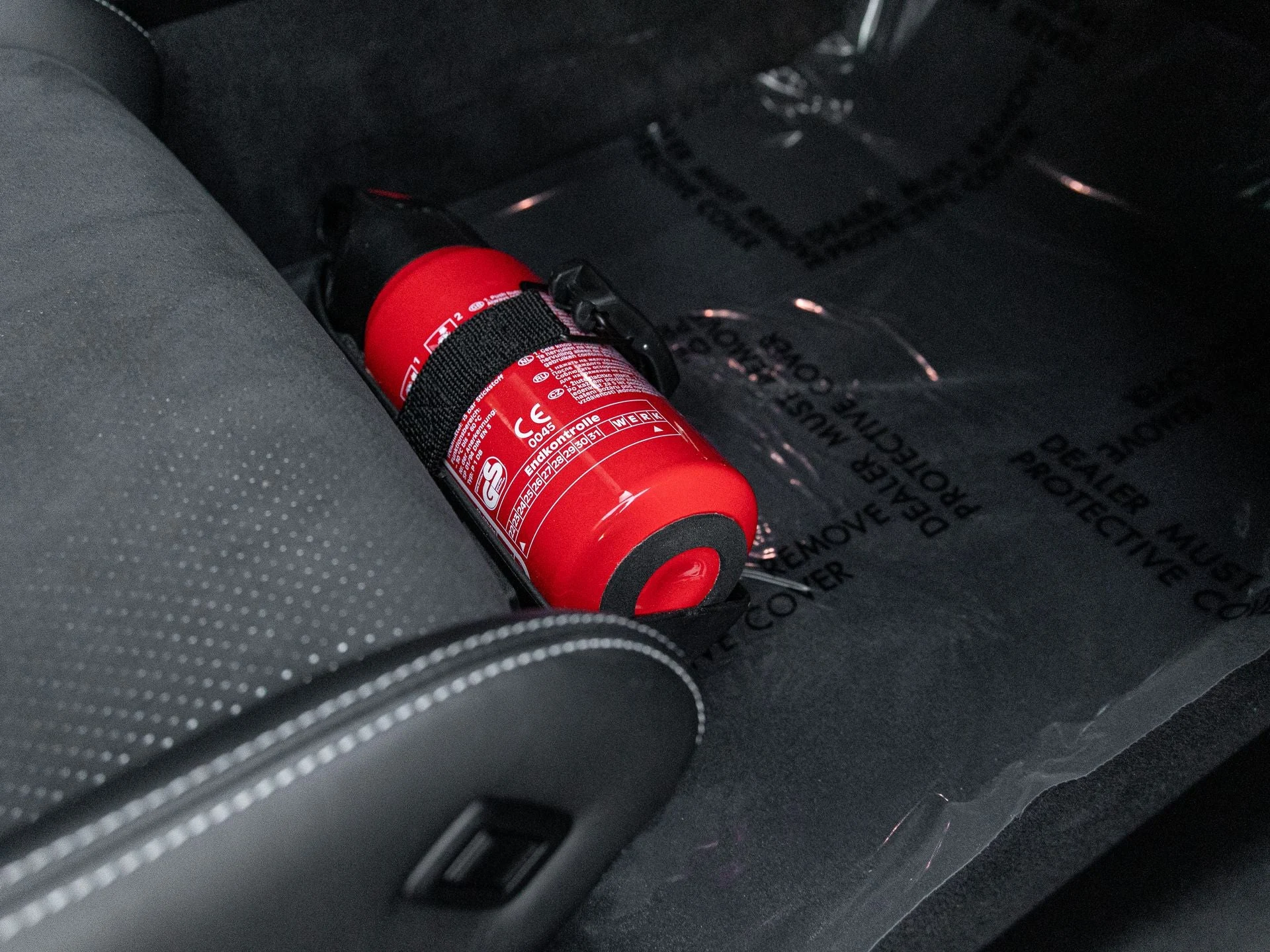 mph035_560008304_36_e164bf79a7