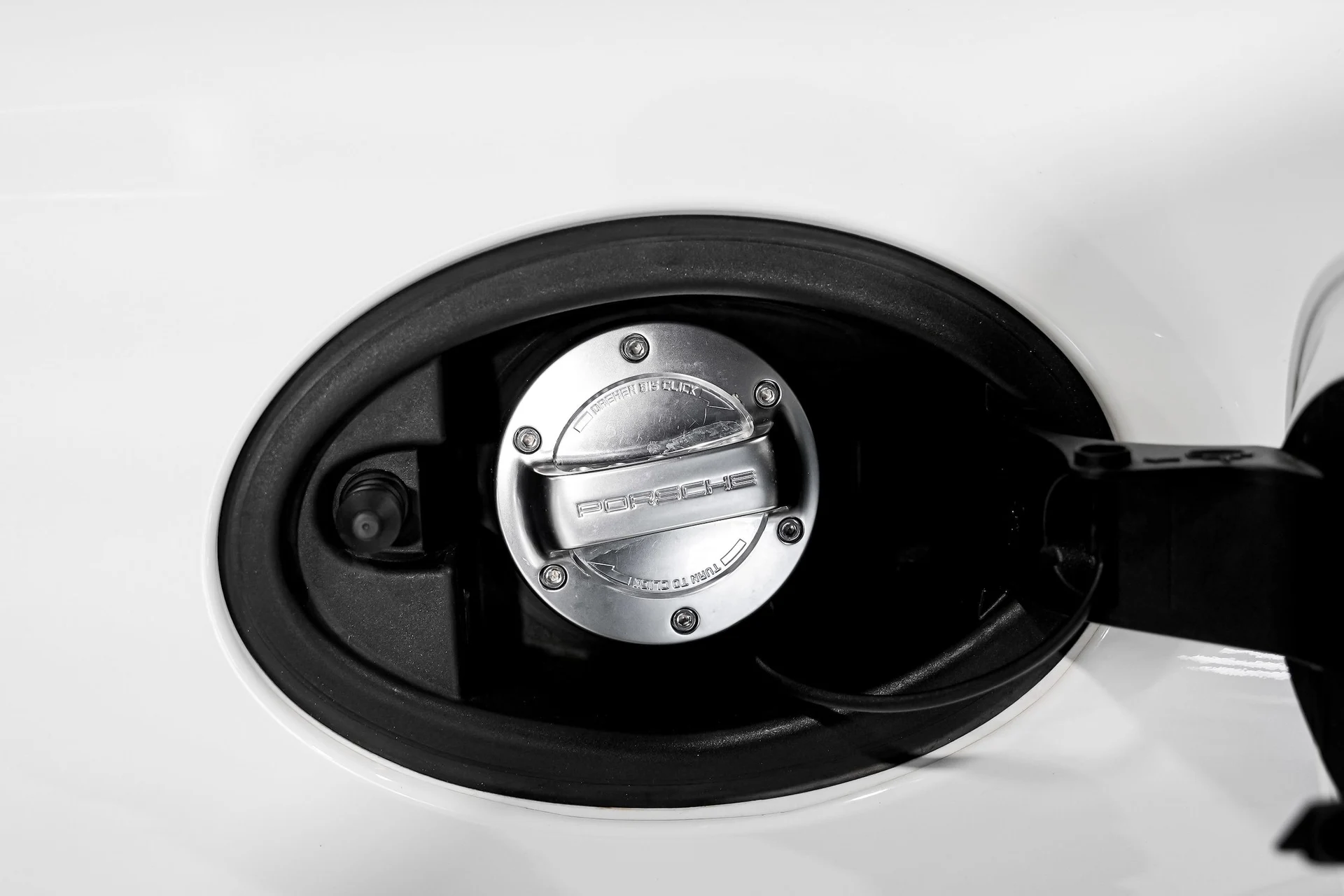 mph035_562646306_ade49af775f25612da2f4c4915b11d69x_204fa1cd83