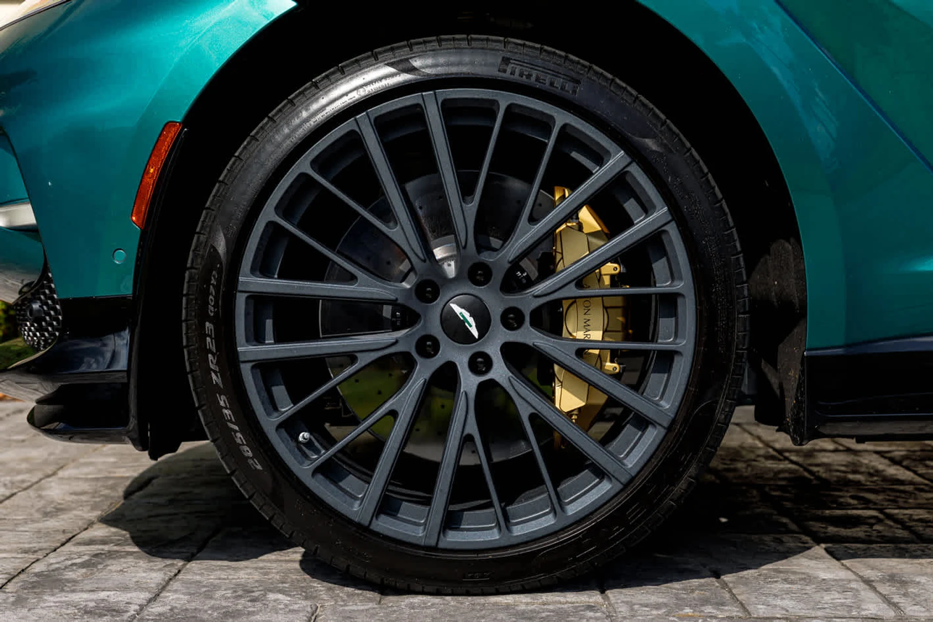 mph035_566412271_36_4b56b23ac9