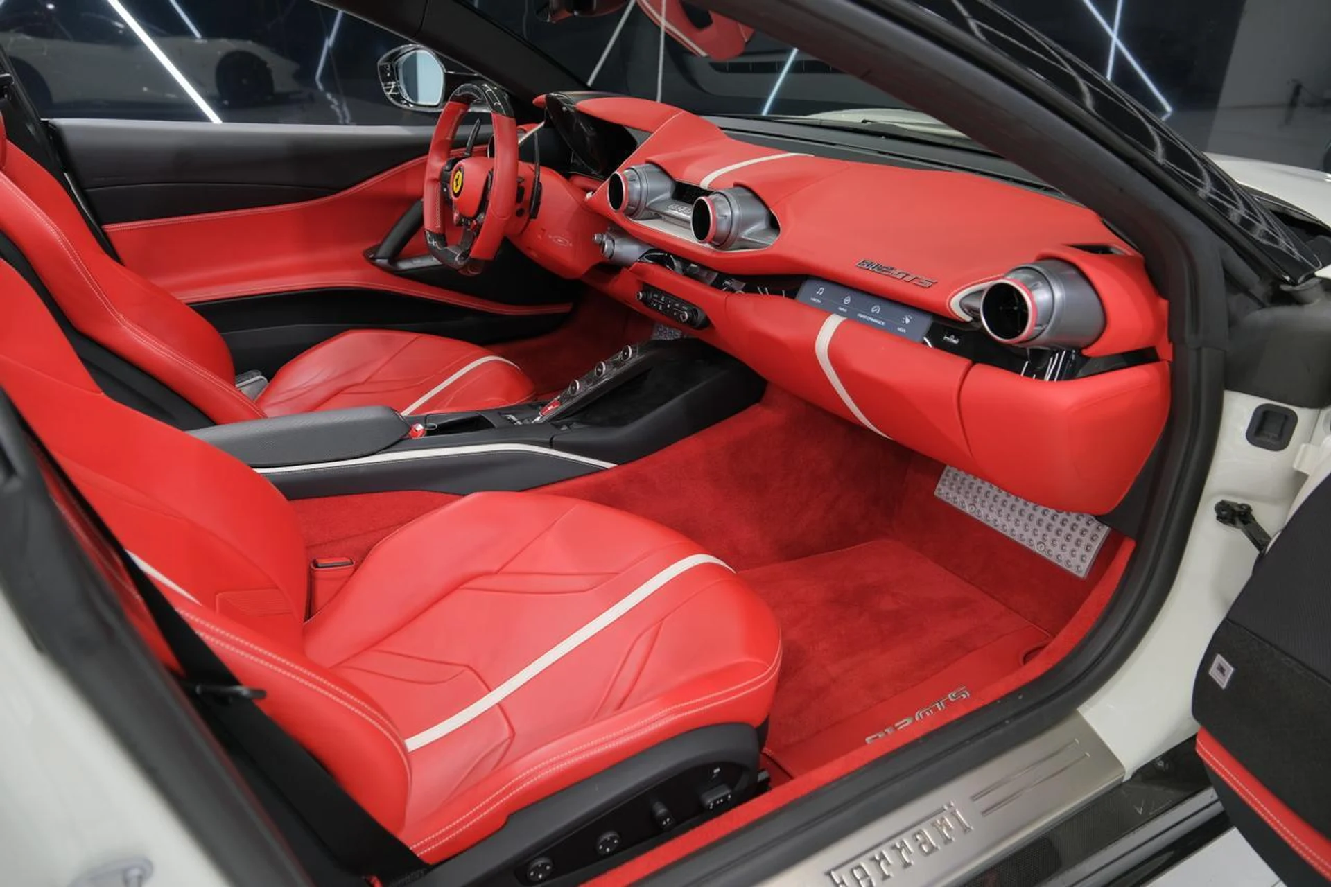 mph035_573611735_b139f6d64aa390feb0798f176f9cf3b0_267f41a912