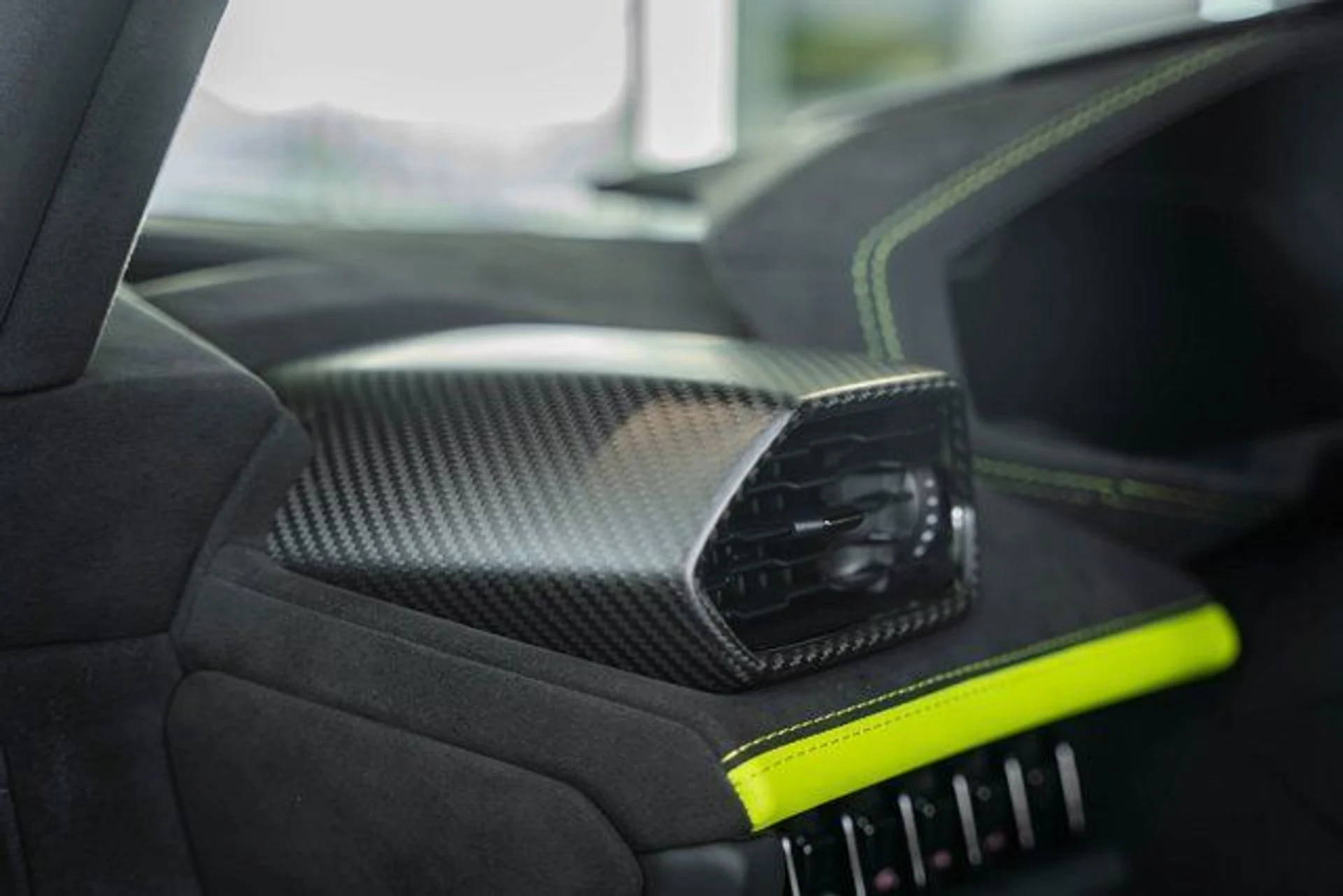 mph035_580885341_28cb171330db68aa57339923ef90f4c5_95e7a7604c