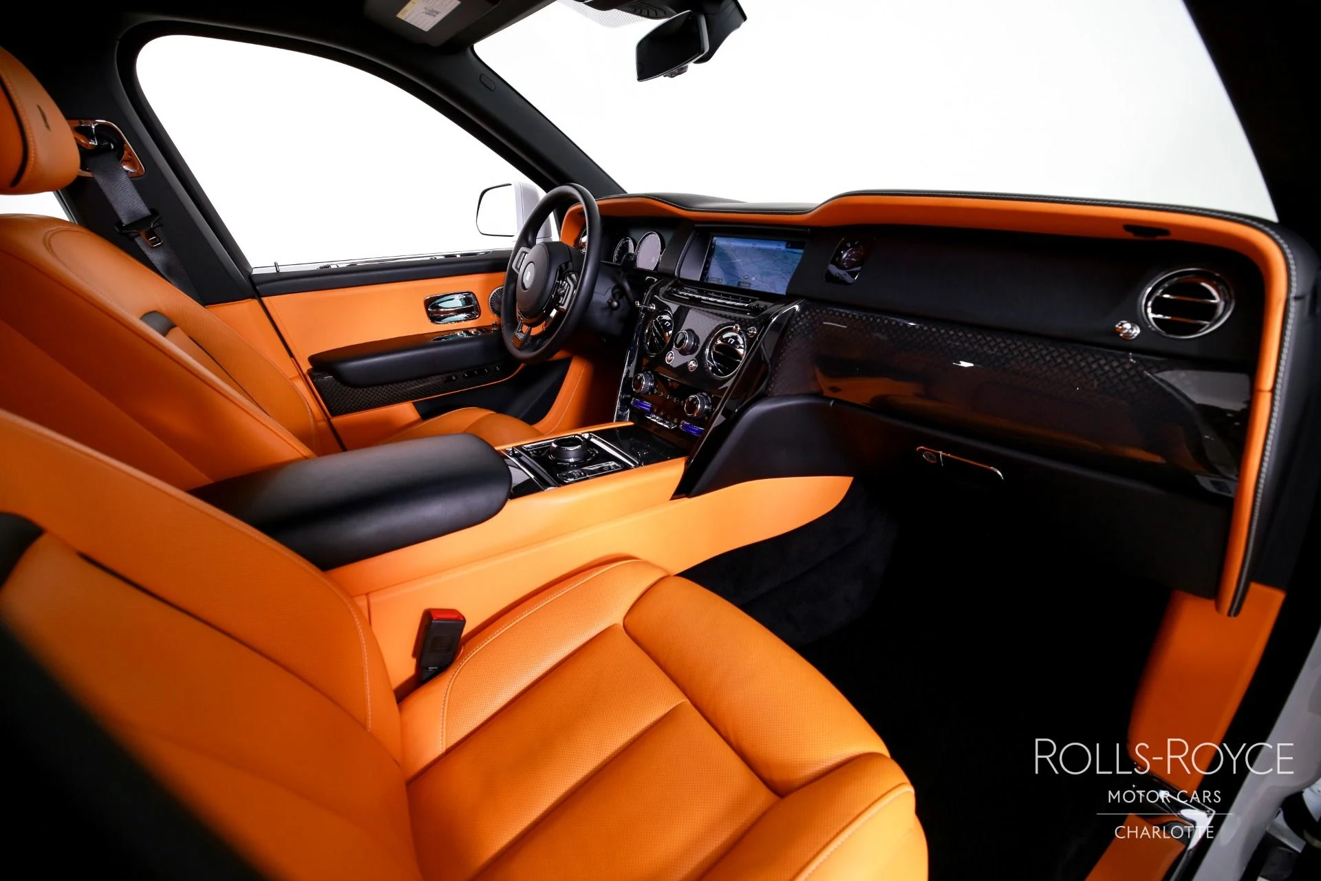 mph035_586396129_Used_2022_Rolls_Royce_Black_Badge_Cullinan_1764197182_6f048331d0