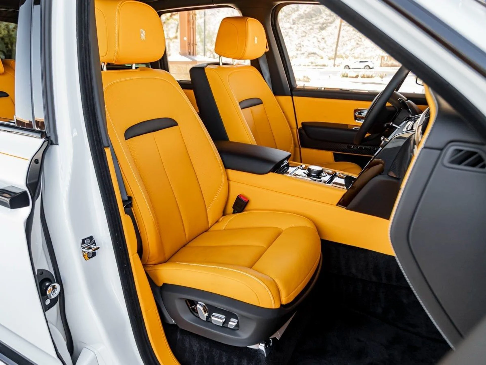 mph035_593170851_36_c9f9f09022