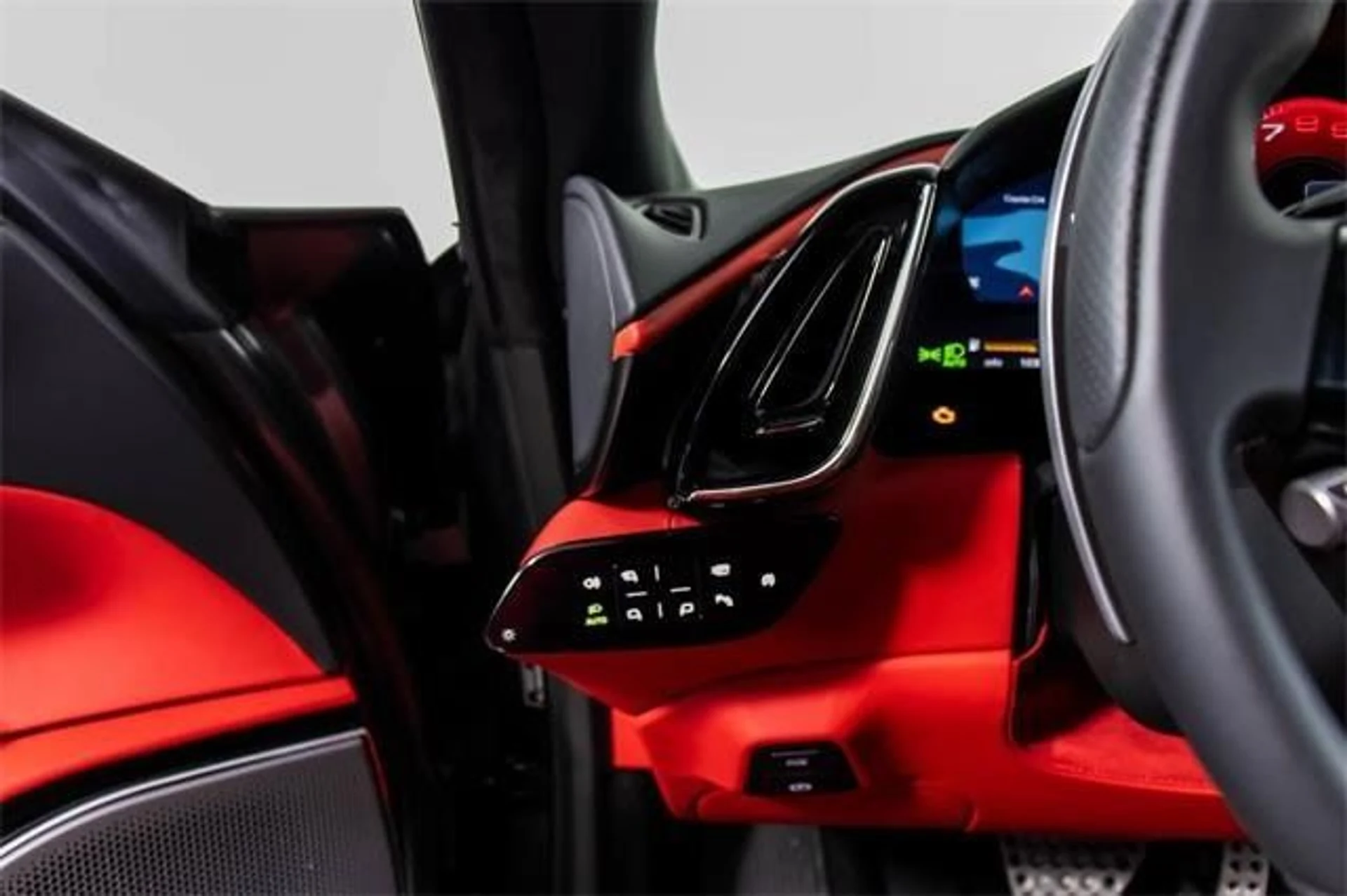 mph035_594673925_d9b6545445a3c62410170246ed28fa7ax_a842f036ad