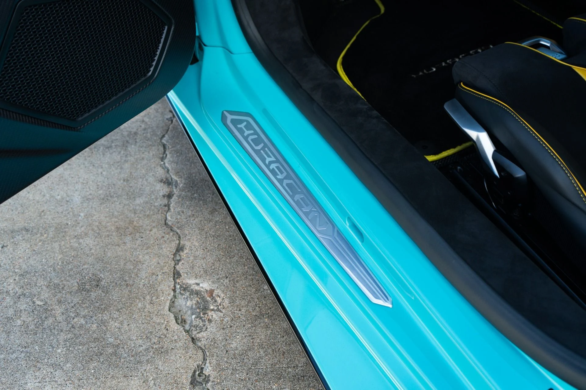 mph035_603916232_Used_2023_Lamborghini_Huracan_Tecnica_1779493842_9346b6bec1