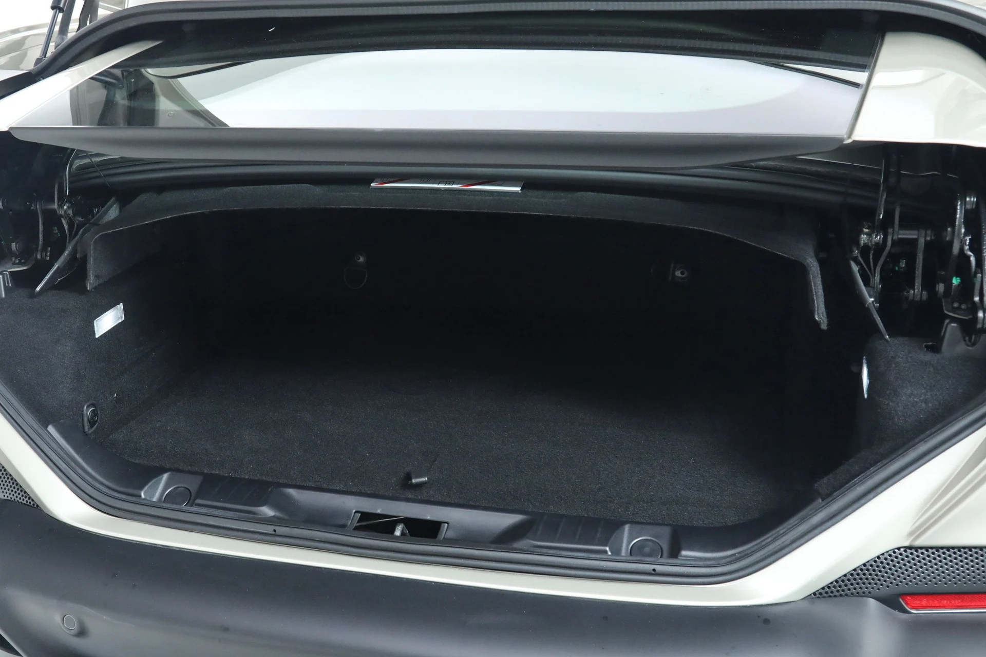 mph035_606273051_a82562d295e64b67808c5a730a7f1f62_ff16f78b9e