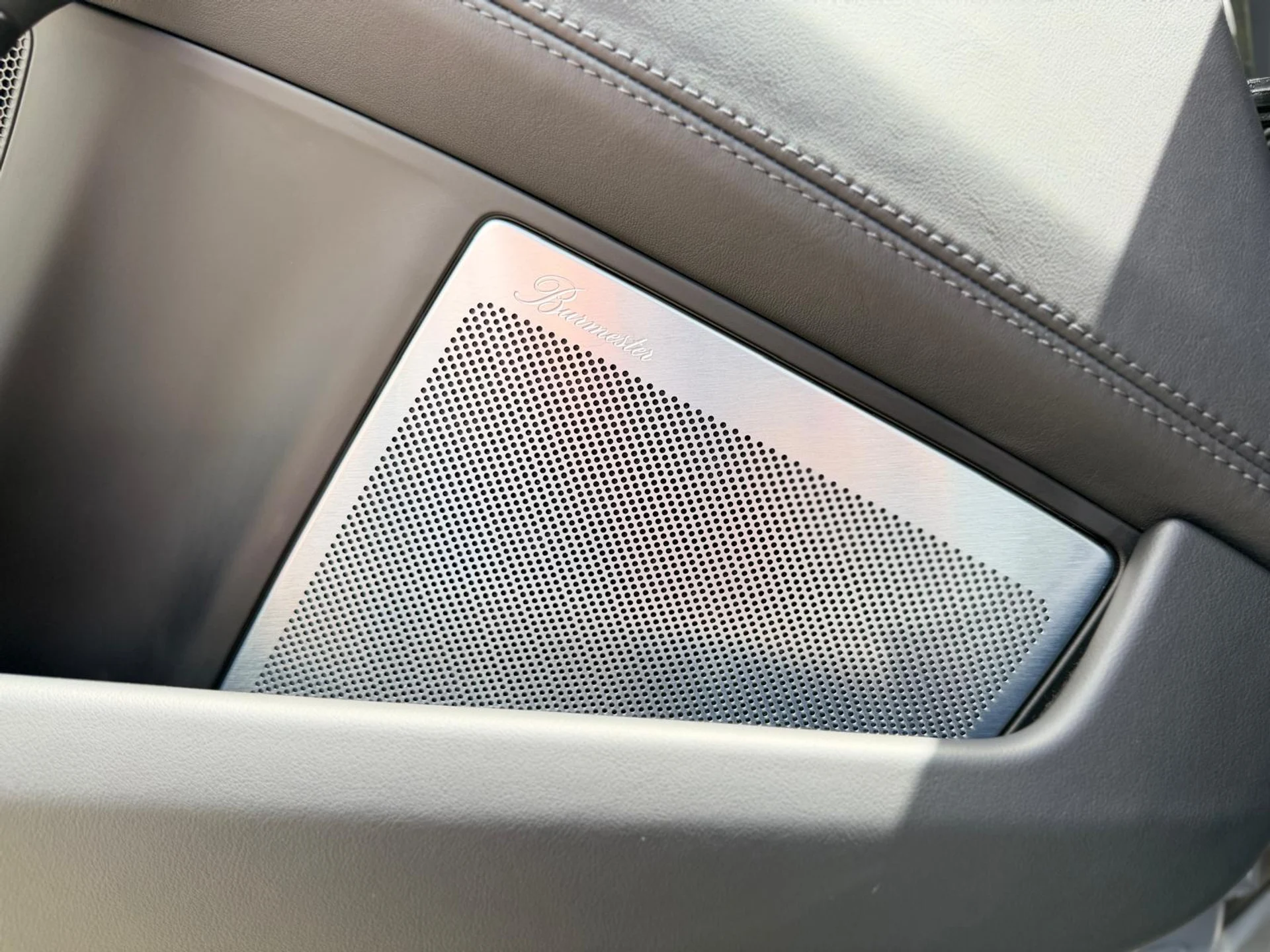 mph035_614330424_Whats_App_Image_2026_04_06_at_3_41_34_PM_31_1a24d61d90